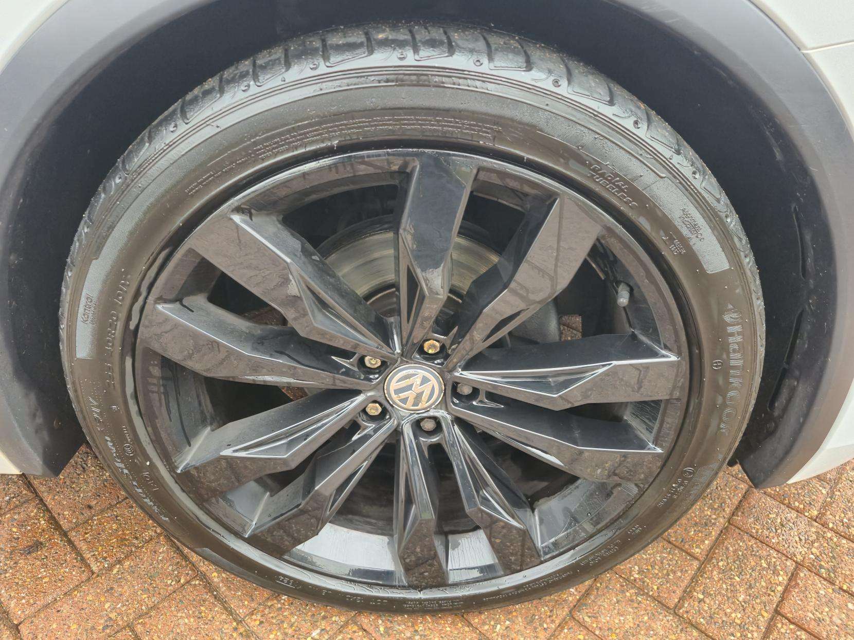 2017 VOLKSWAGEN TIGUAN 2017 VOLKSWAGEN TIGUAN