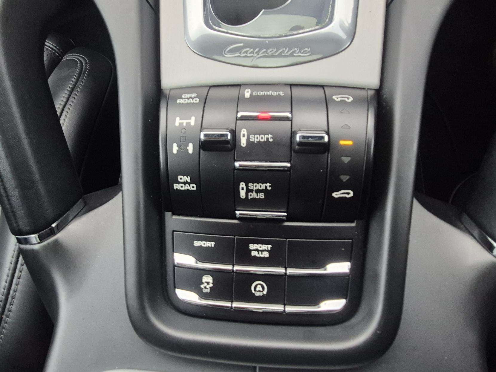 2015 PORSCHE CAYENNE 2015 PORSCHE CAYENNE