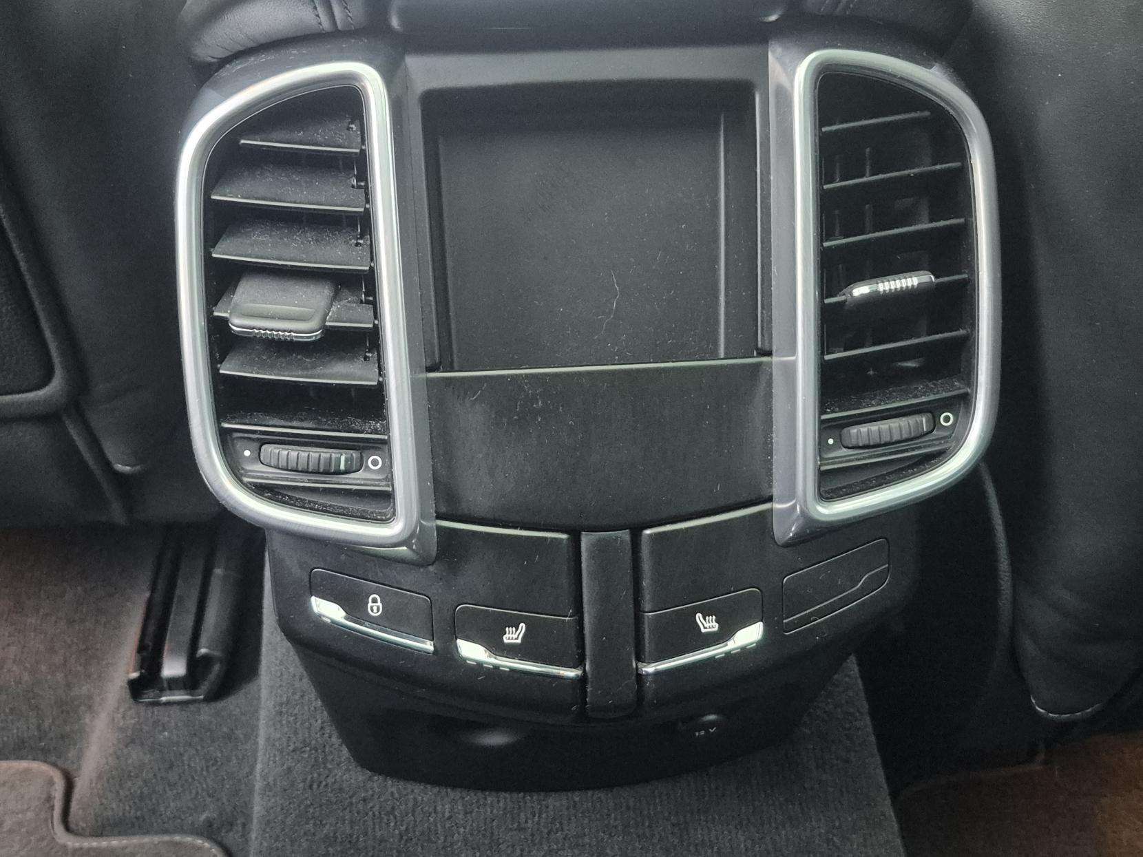 2015 PORSCHE CAYENNE 2015 PORSCHE CAYENNE