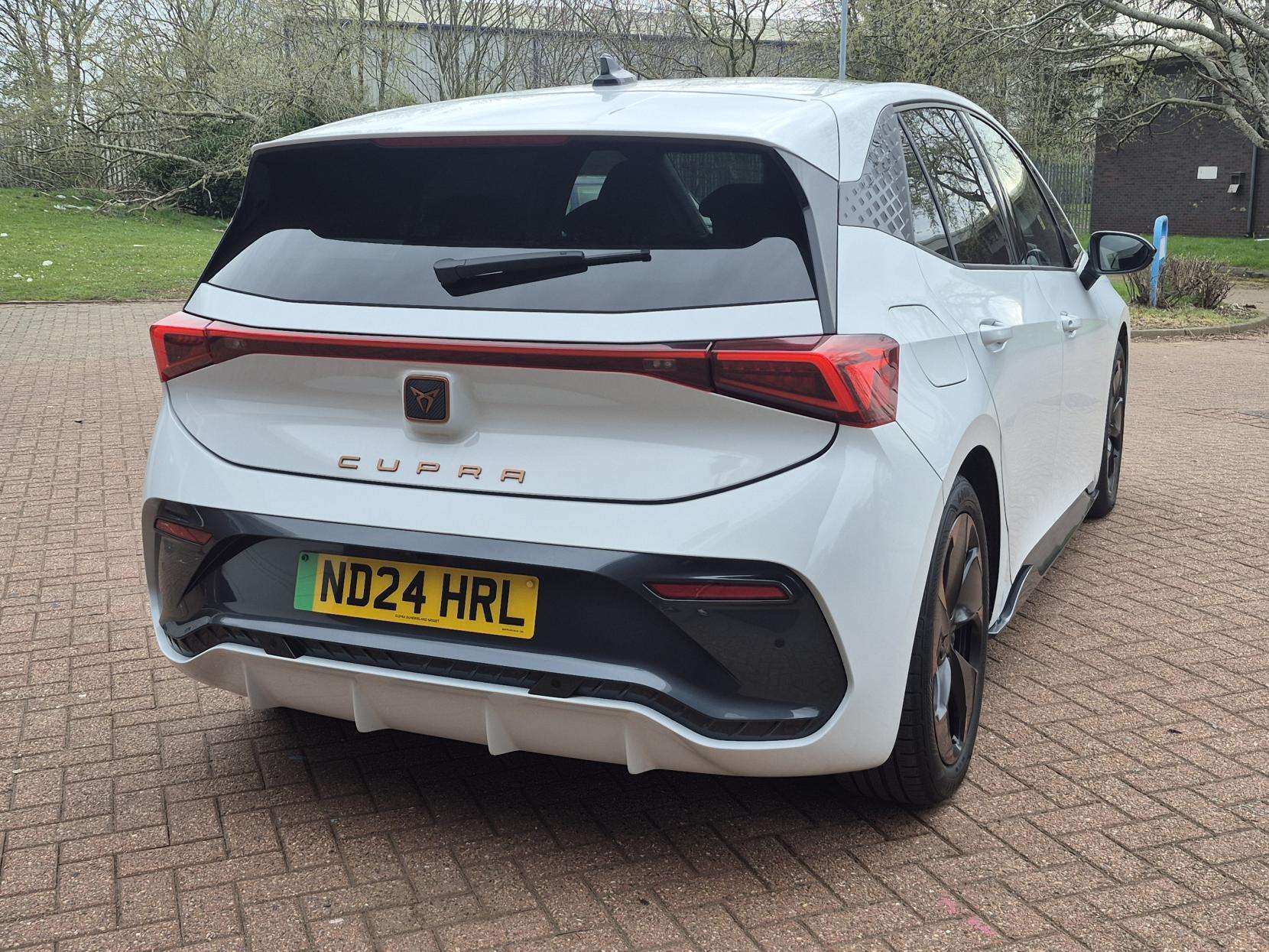 A 2024 CUPRA BORN e-Boost 58kWh V2 Hatchback 5dr Electric Auto (230 ps) A 2024 CUPRA BORN e-Boost 58kWh V2 Hatchback 5dr Electric Auto (230 ps)