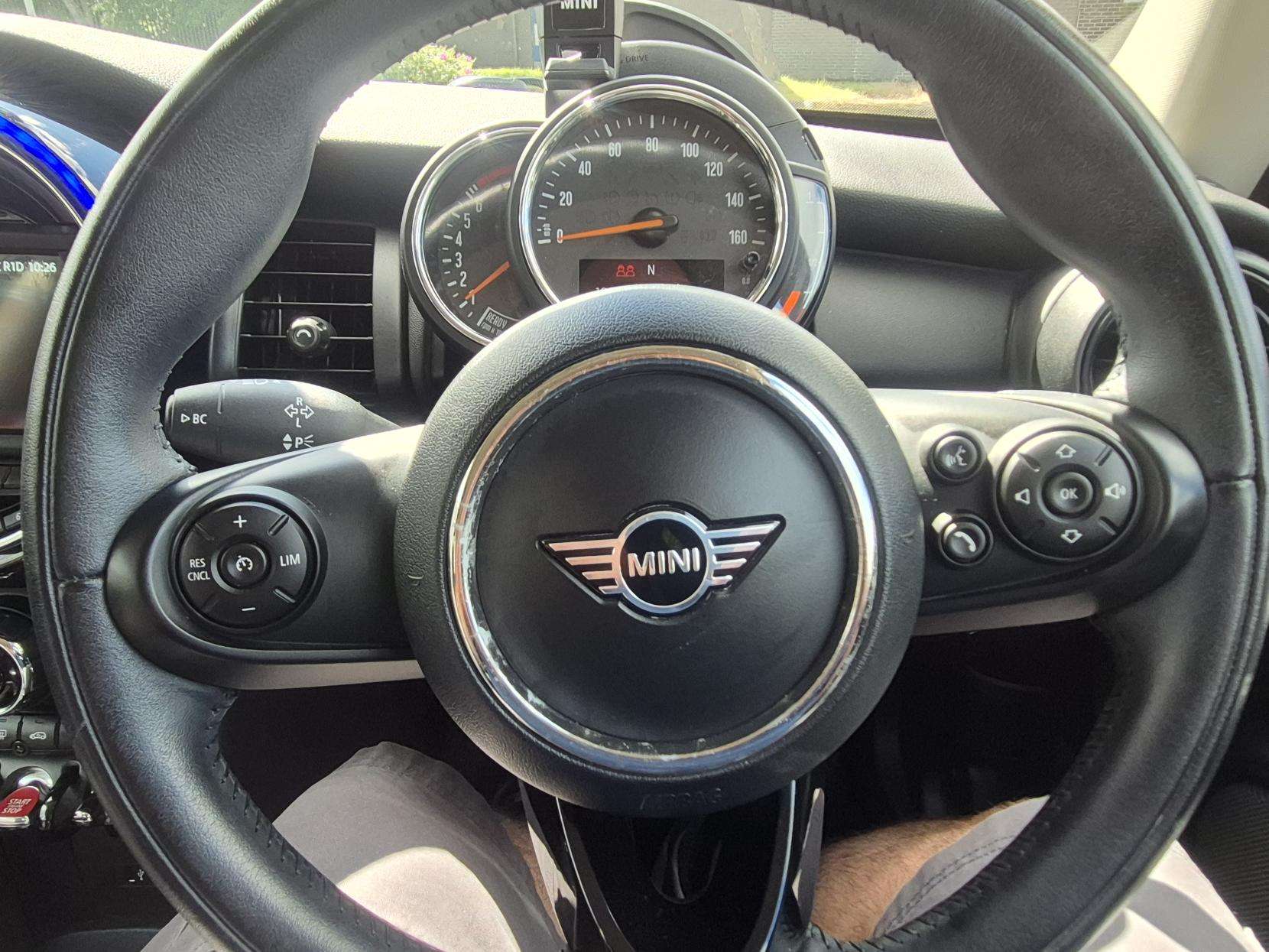 2018 MINI HATCH 2018 MINI HATCH