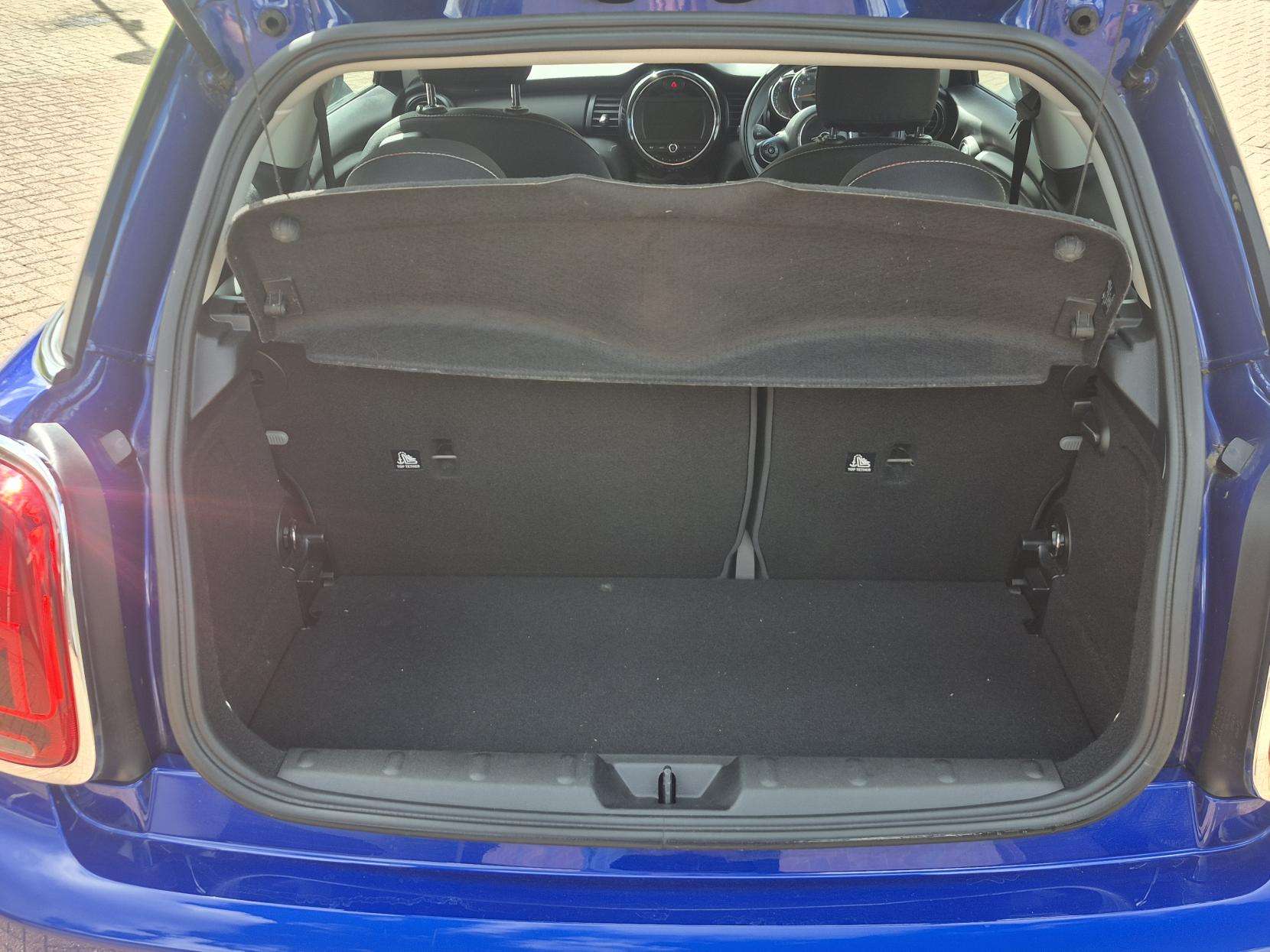 2018 MINI HATCH 2018 MINI HATCH