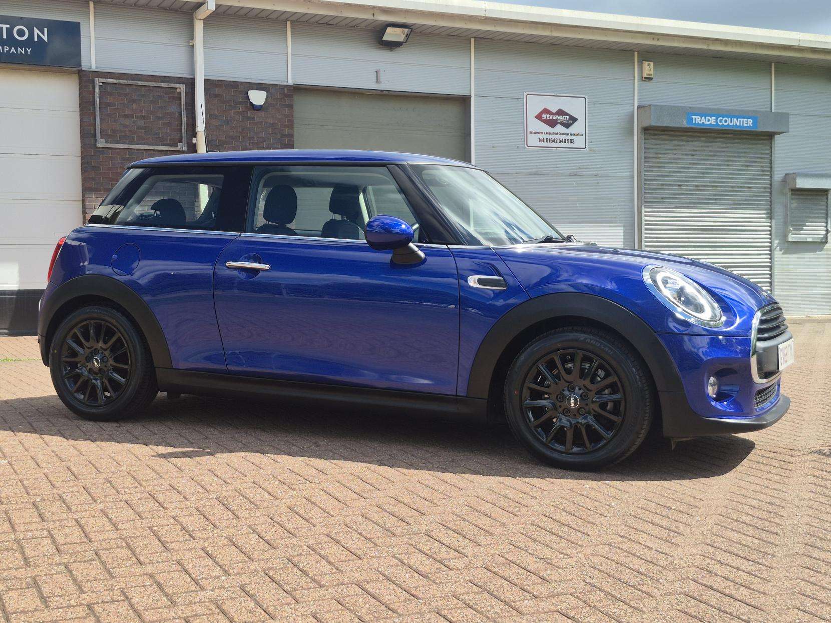 A 2018 MINI HATCH 1.5 One GPF Hatchback 3dr Petrol Manual Euro 6 (s/s) (102 ps) A 2018 MINI HATCH 1.5 One GPF Hatchback 3dr Petrol Manual Euro 6 (s/s) (102 ps)