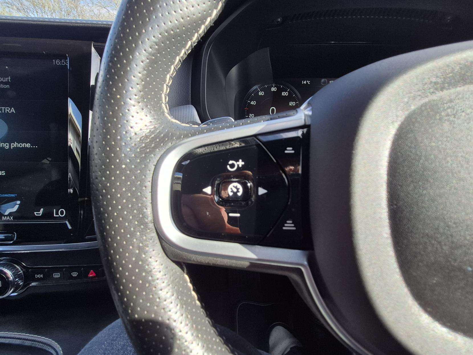 2019 VOLVO V90 2019 VOLVO V90