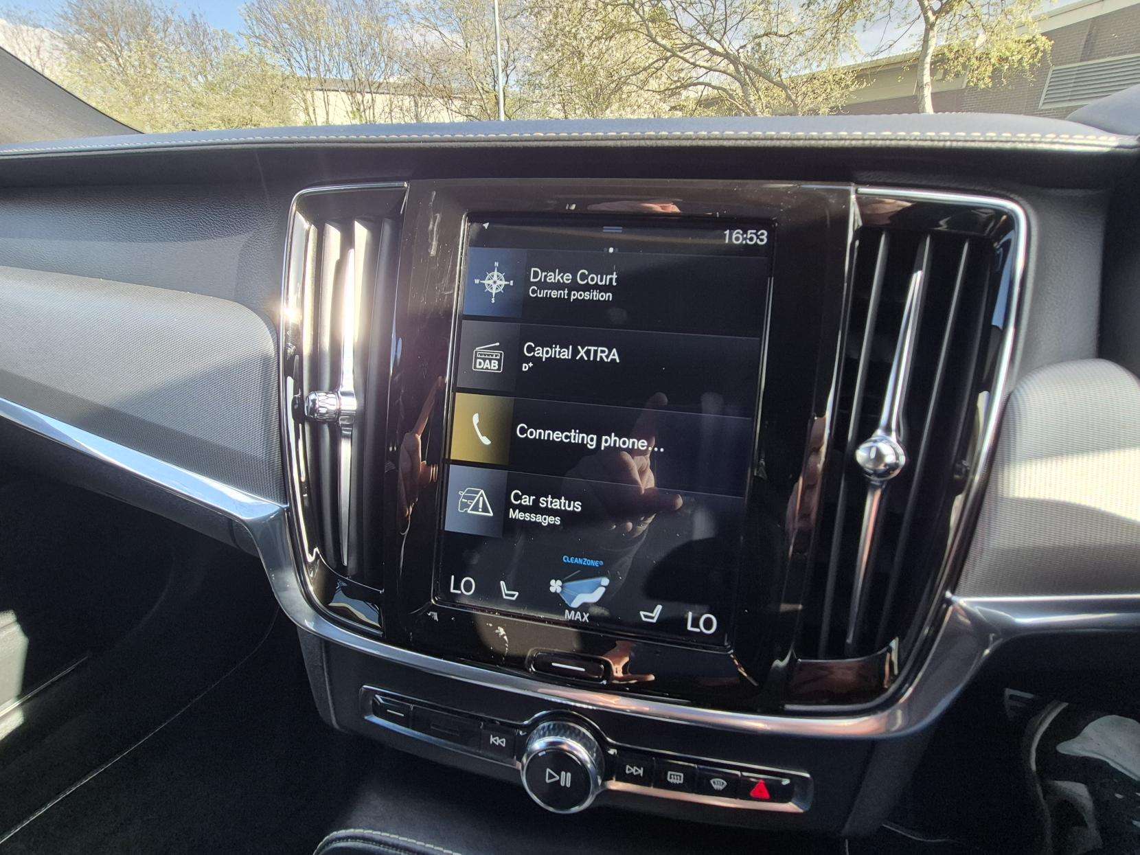 2019 VOLVO V90 2019 VOLVO V90