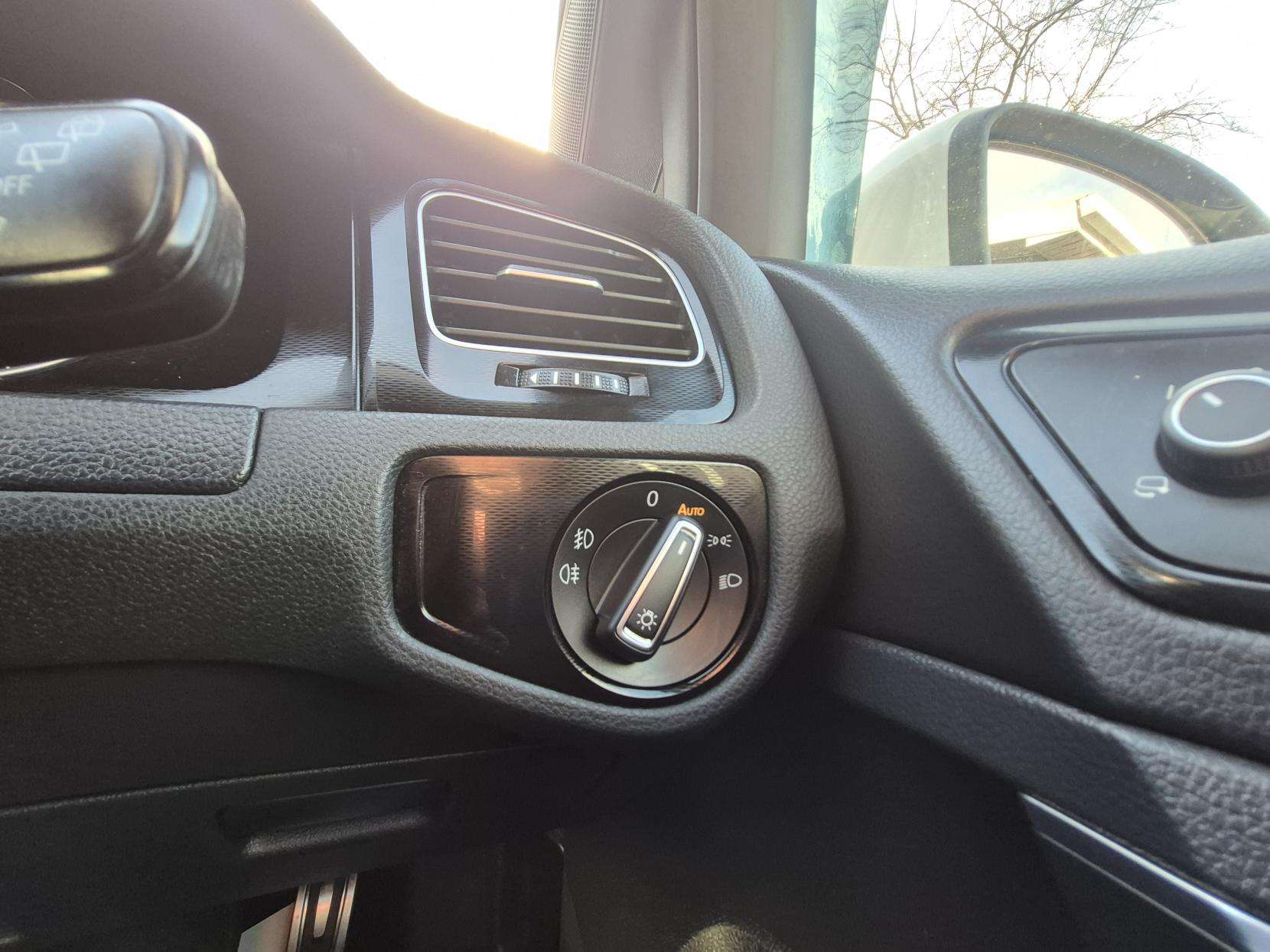 2016 VOLKSWAGEN GOLF 2016 VOLKSWAGEN GOLF