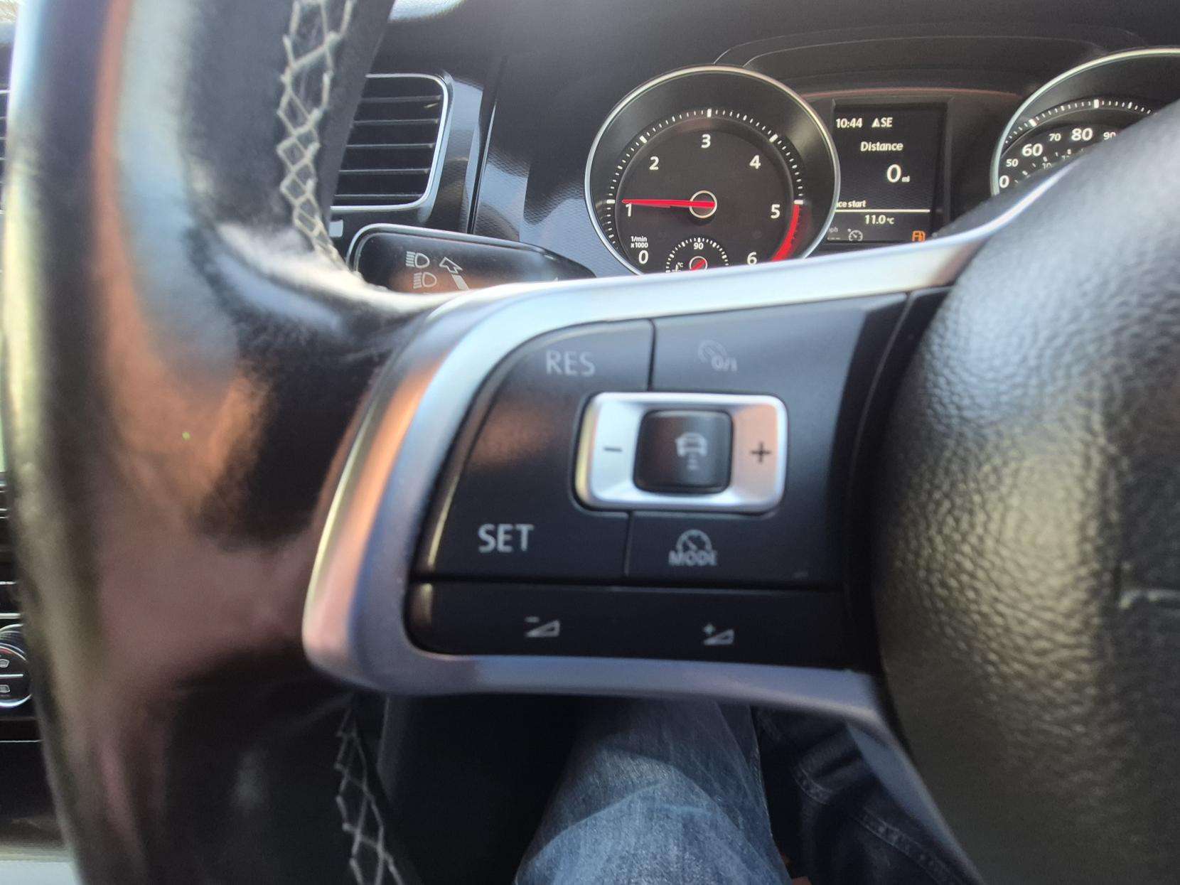 2016 VOLKSWAGEN GOLF 2016 VOLKSWAGEN GOLF