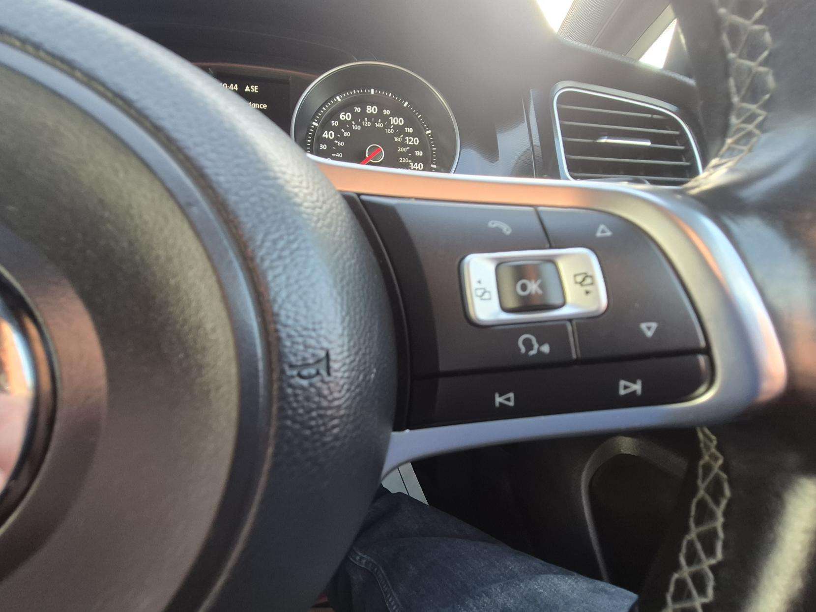 2016 VOLKSWAGEN GOLF 2016 VOLKSWAGEN GOLF