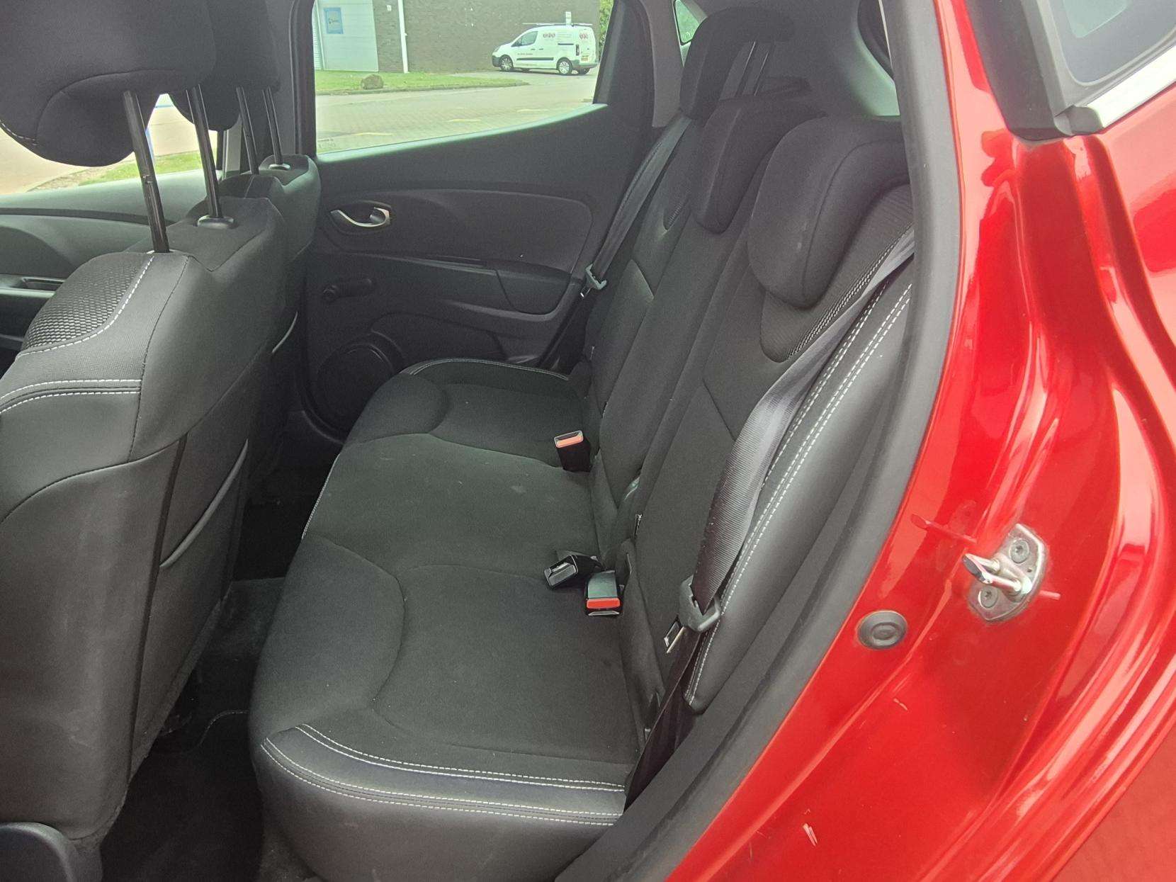 2018 RENAULT CLIO 2018 RENAULT CLIO