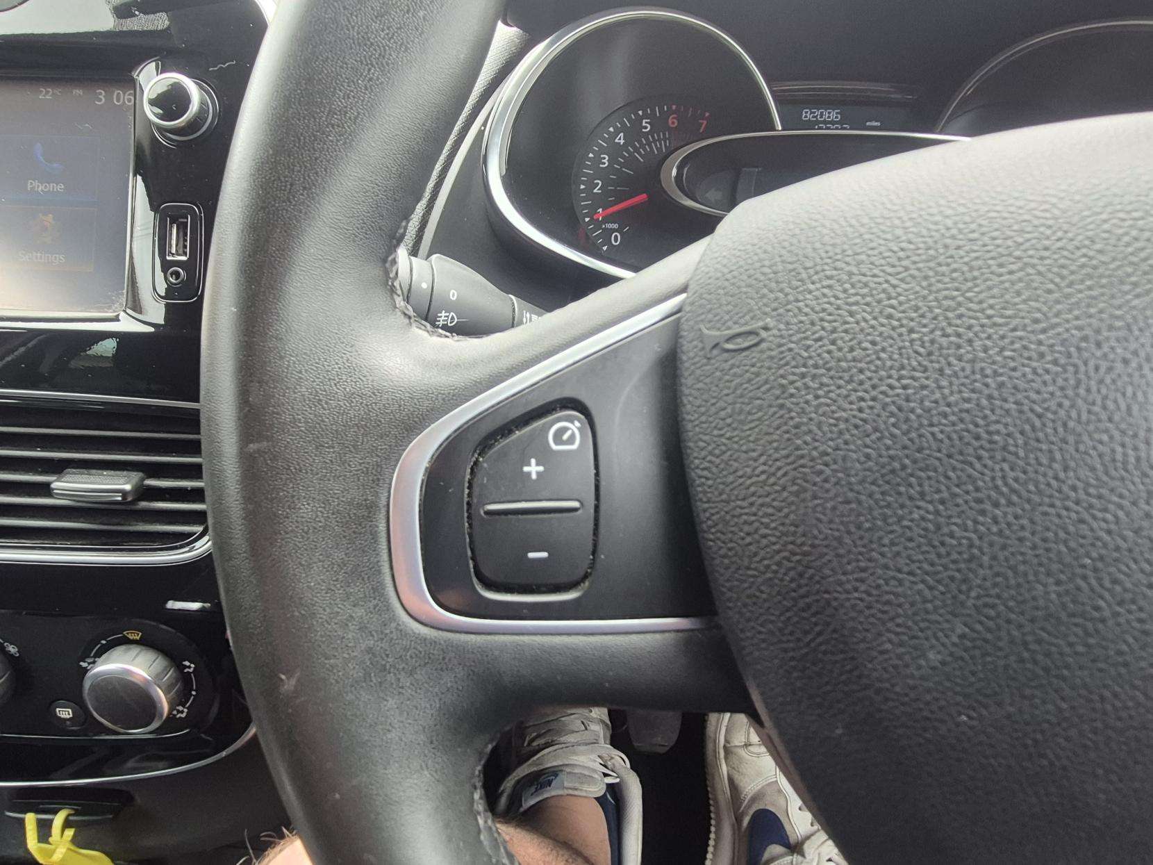 2018 RENAULT CLIO 2018 RENAULT CLIO