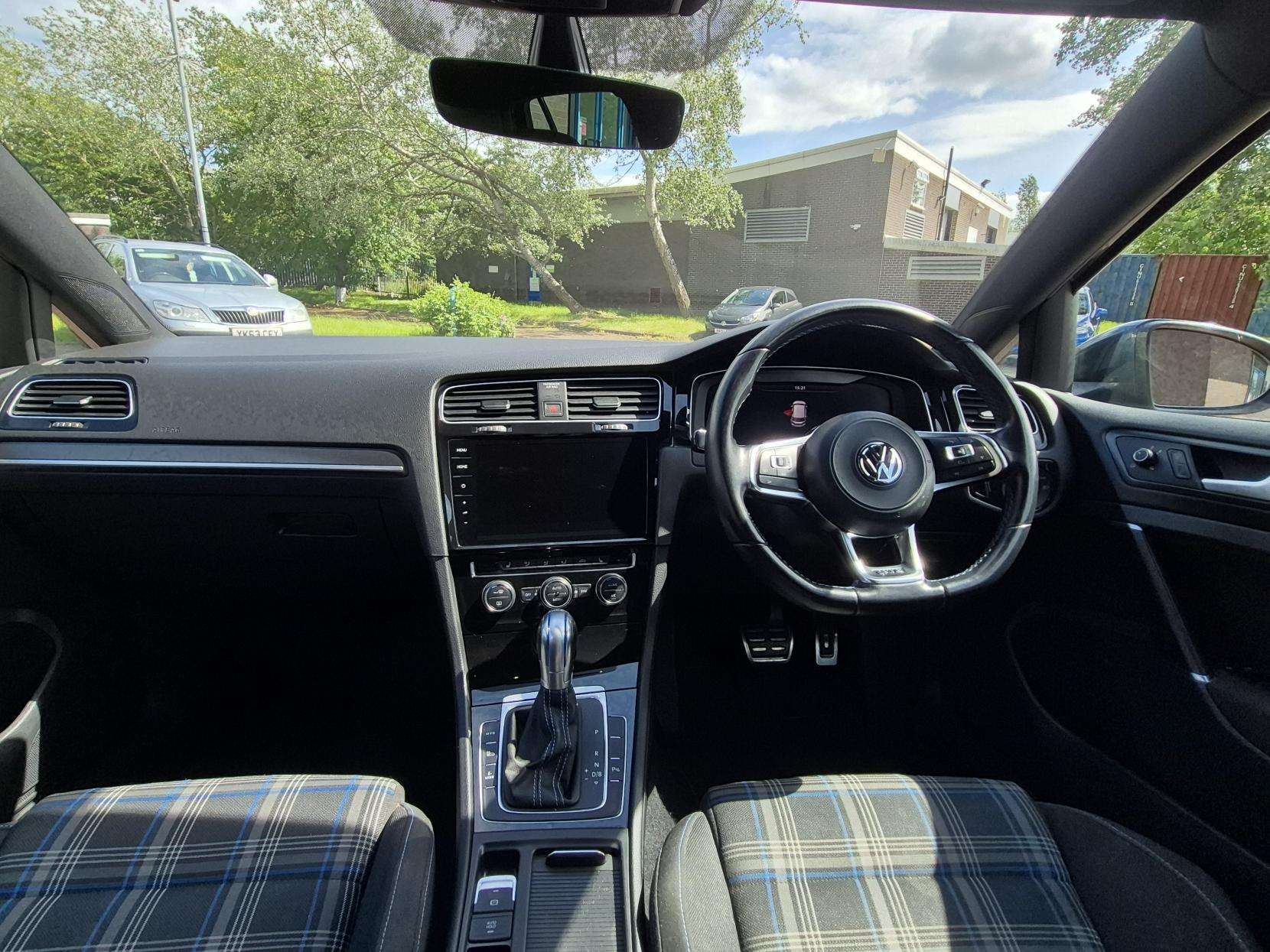2018 VOLKSWAGEN GOLF 2018 VOLKSWAGEN GOLF