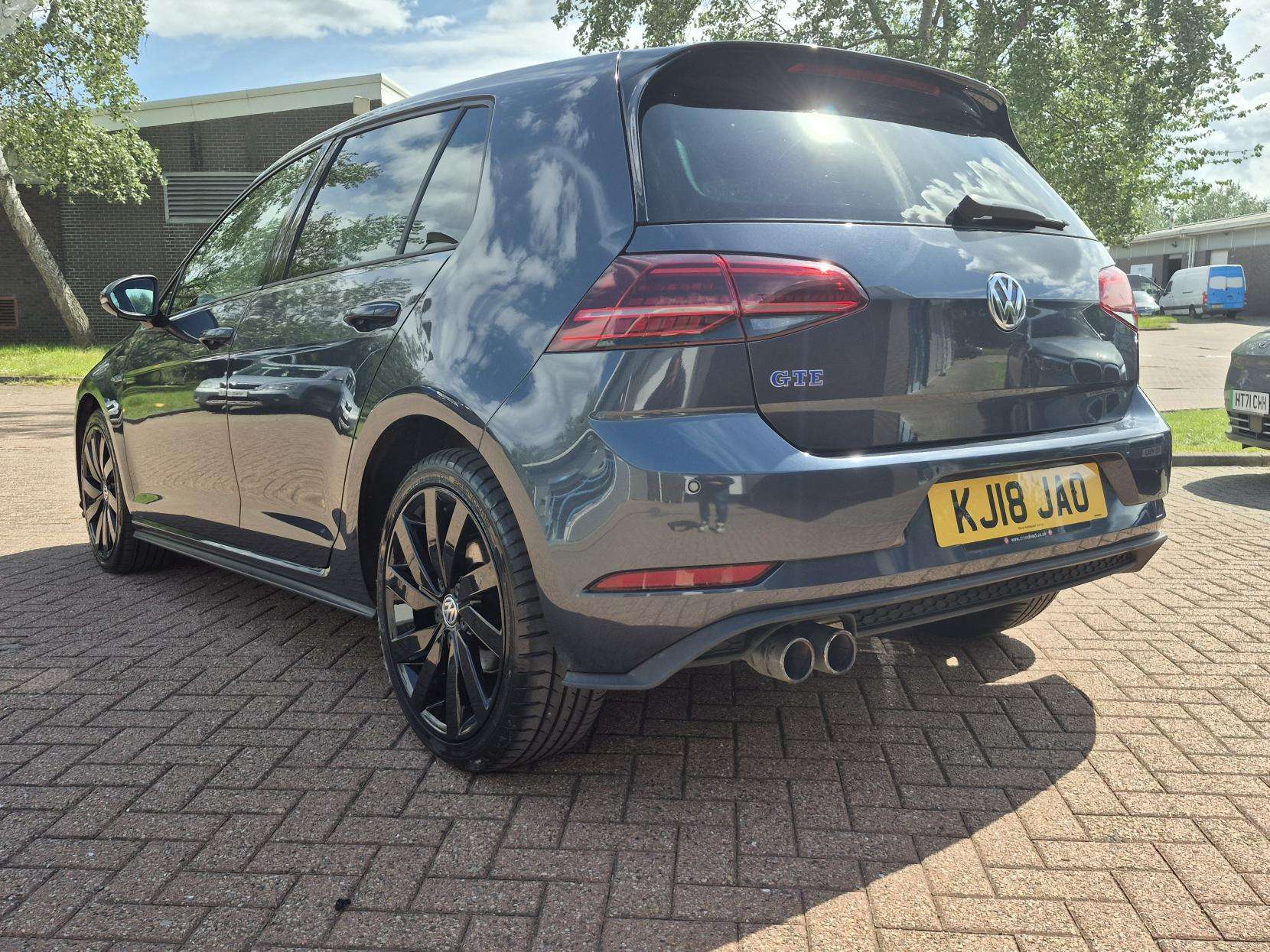 2018 VOLKSWAGEN GOLF 2018 VOLKSWAGEN GOLF