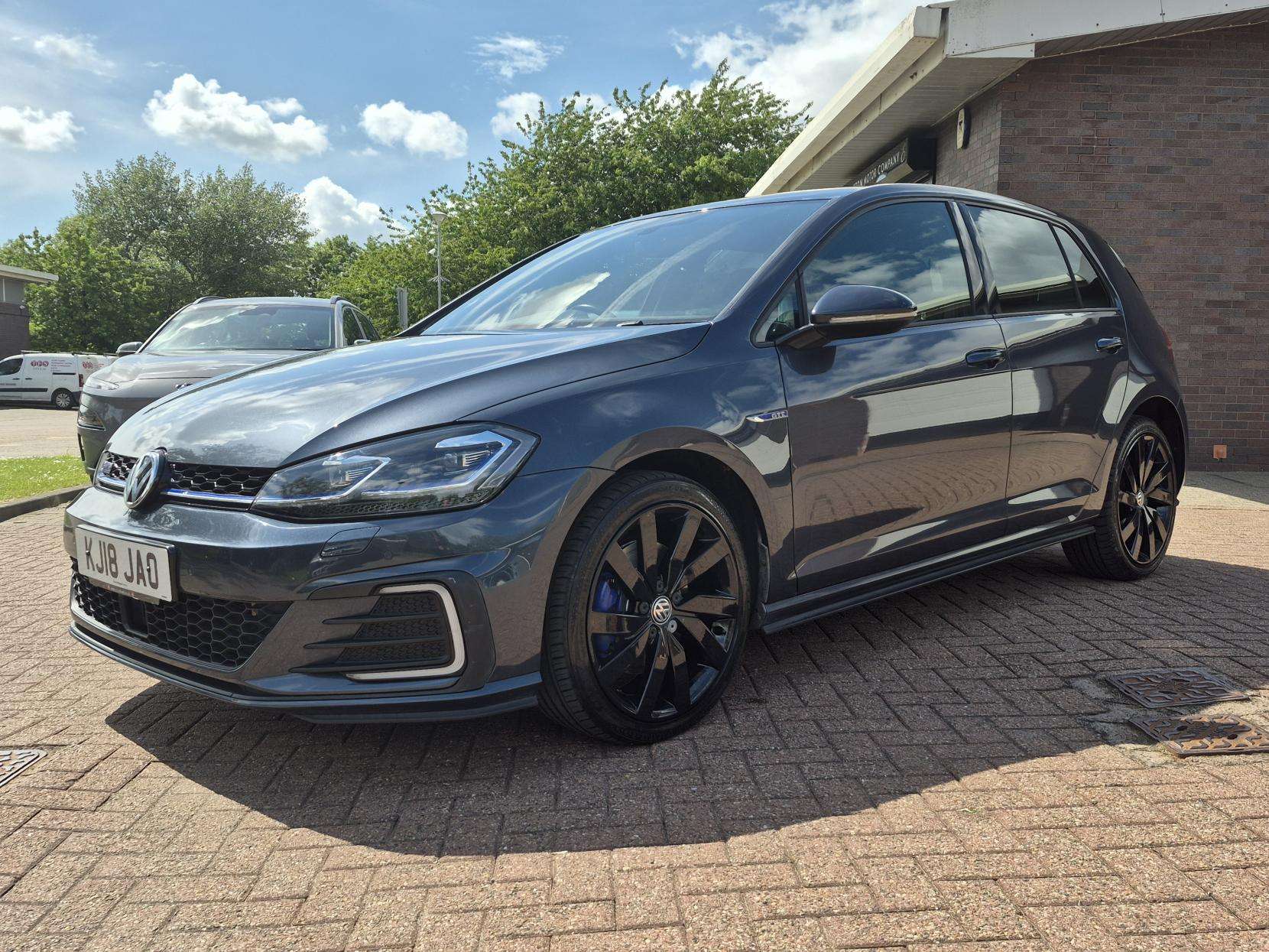 2018 VOLKSWAGEN GOLF 2018 VOLKSWAGEN GOLF