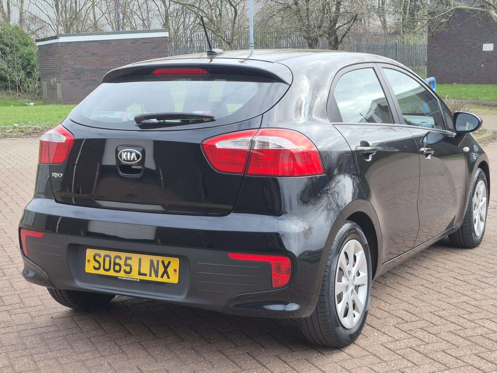 A 2015 KIA RIO 1.25 1 Hatchback 5dr Petrol Manual Euro 6 (84 bhp) A 2015 KIA RIO 1.25 1 Hatchback 5dr Petrol Manual Euro 6 (84 bhp)