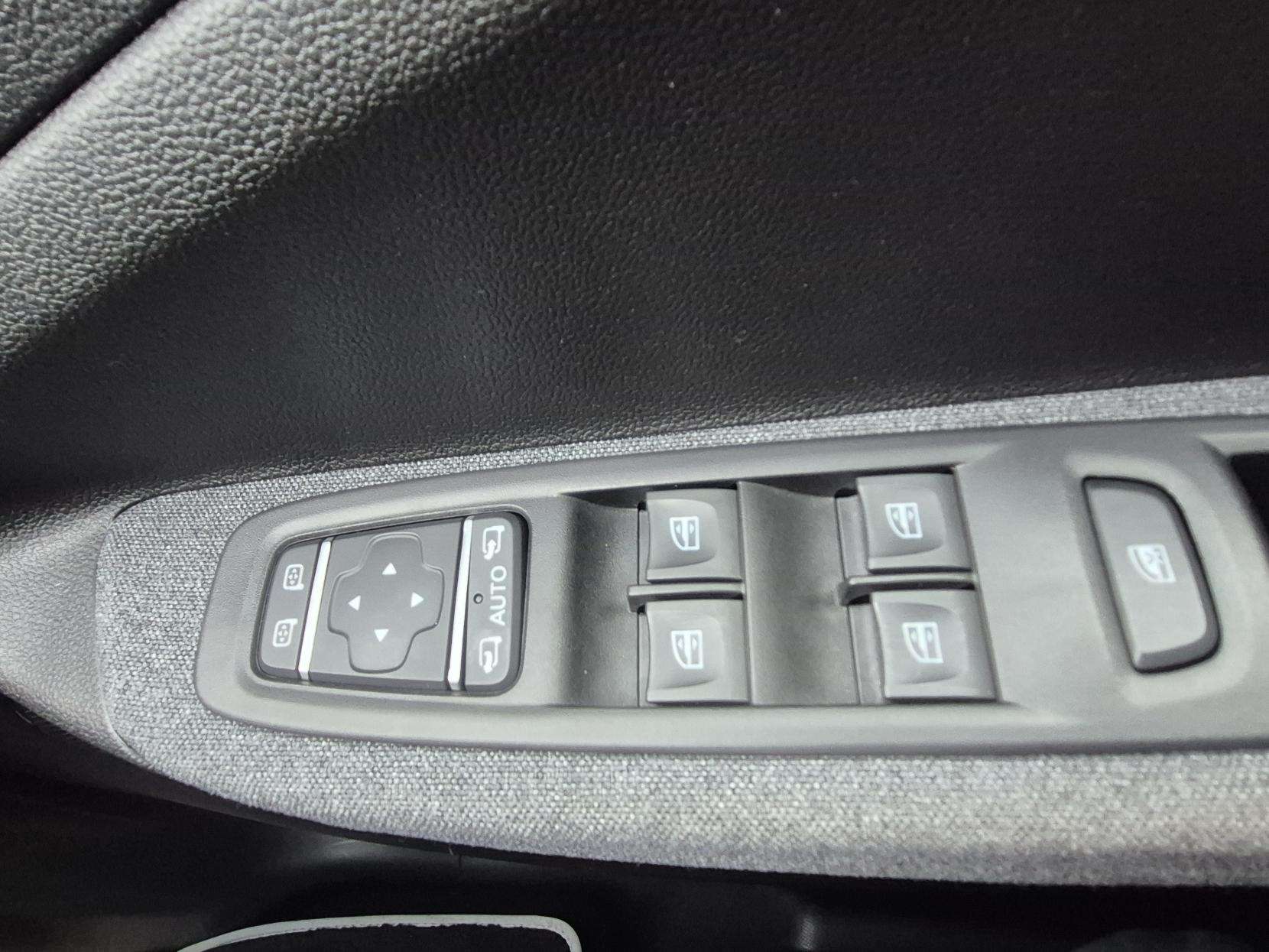 2021 RENAULT ZOE 2021 RENAULT ZOE