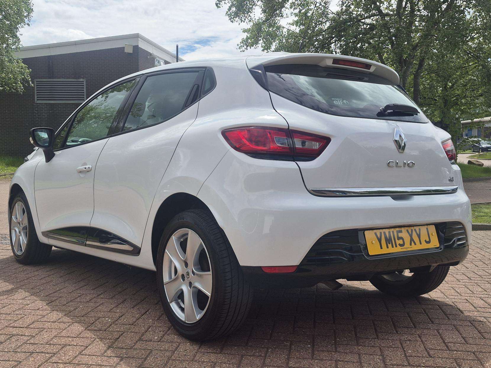 2015 RENAULT CLIO 2015 RENAULT CLIO