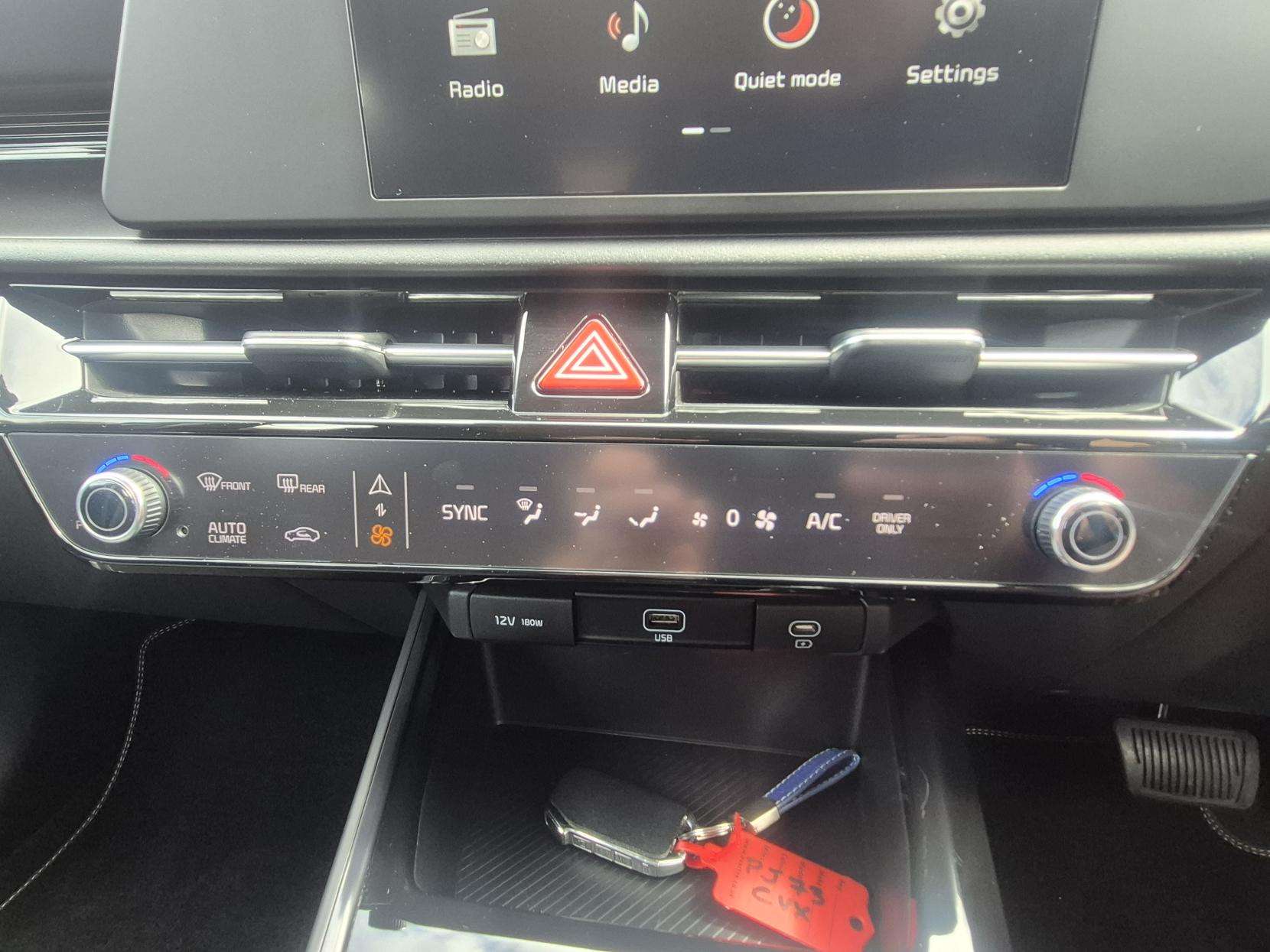 2023 KIA NIRO 2023 KIA NIRO