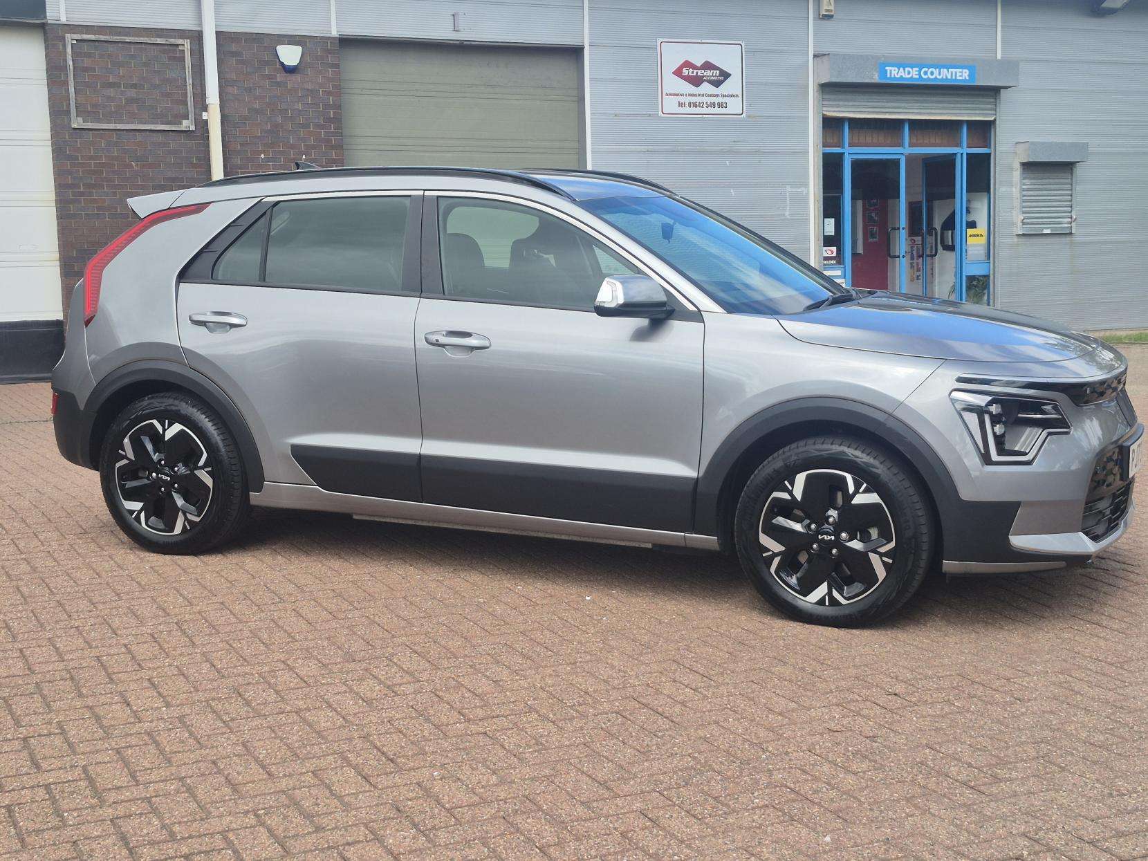 A 2023 KIA NIRO 64.8kWh 2 SUV 5dr Electric Auto (201 bhp) A 2023 KIA NIRO 64.8kWh 2 SUV 5dr Electric Auto (201 bhp)