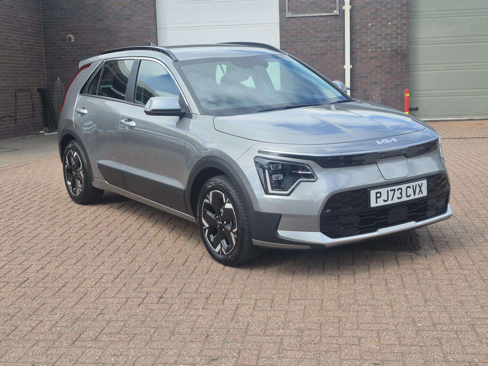 A 2023 KIA NIRO 64.8kWh 2 SUV 5dr Electric Auto (201 bhp) A 2023 KIA NIRO 64.8kWh 2 SUV 5dr Electric Auto (201 bhp)