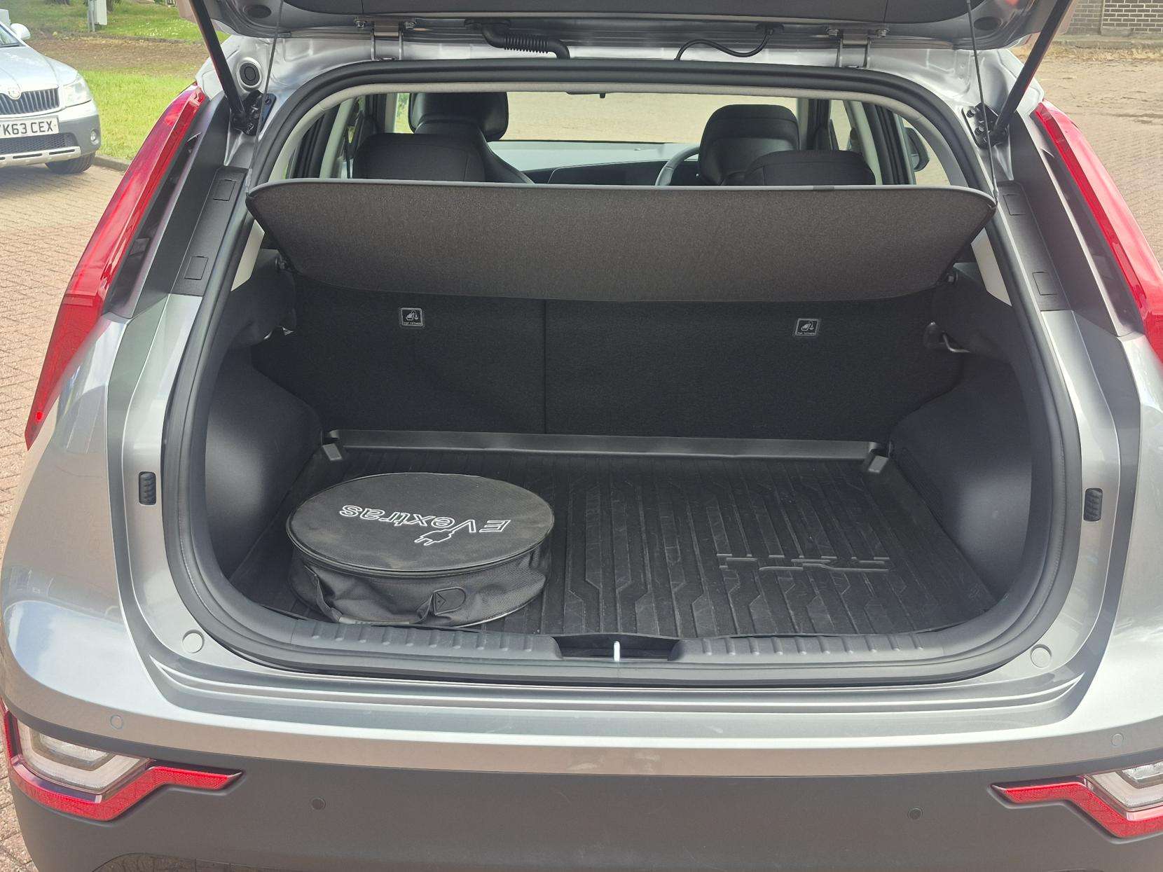 2023 KIA NIRO 2023 KIA NIRO