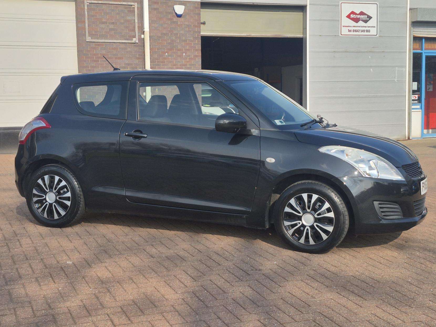 2013 SUZUKI SWIFT 2013 SUZUKI SWIFT