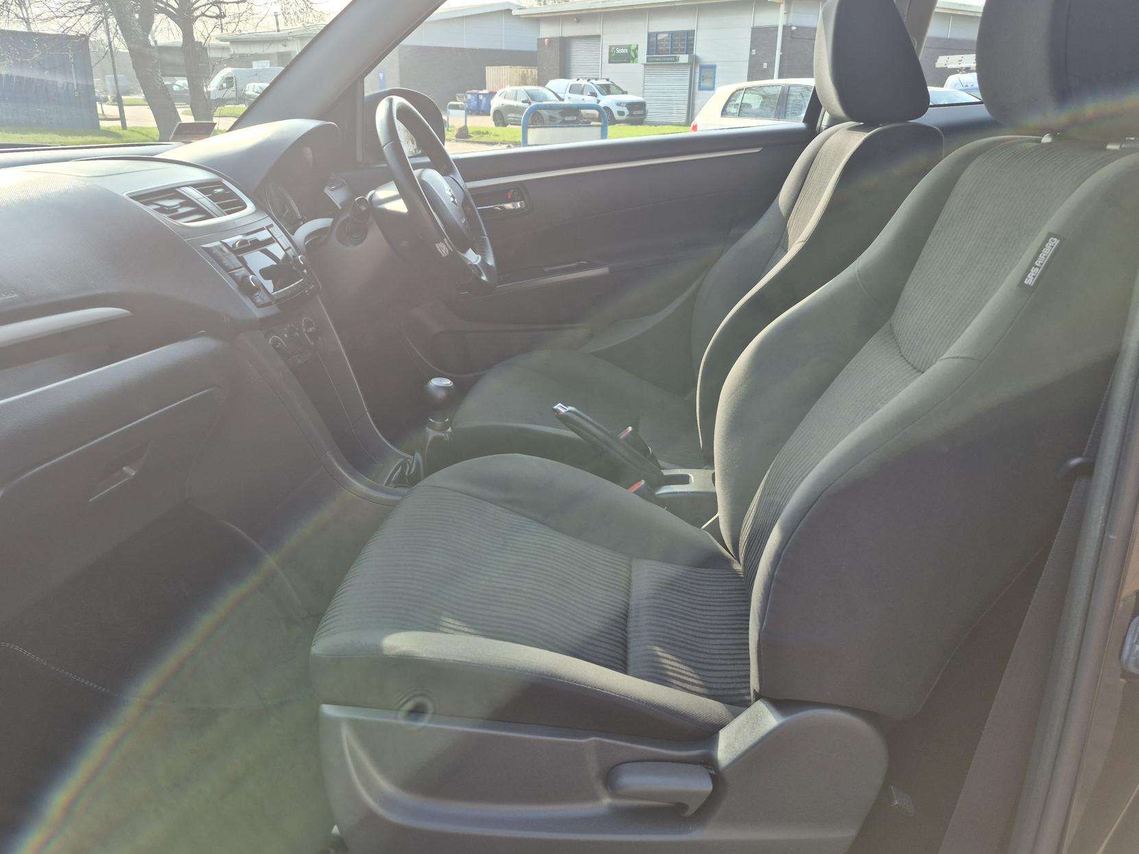 2013 SUZUKI SWIFT 2013 SUZUKI SWIFT