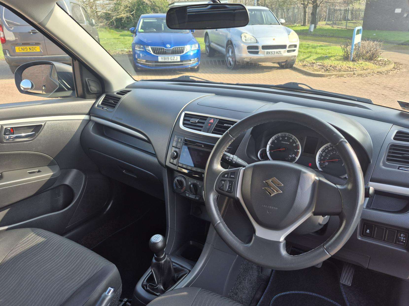 2013 SUZUKI SWIFT 2013 SUZUKI SWIFT