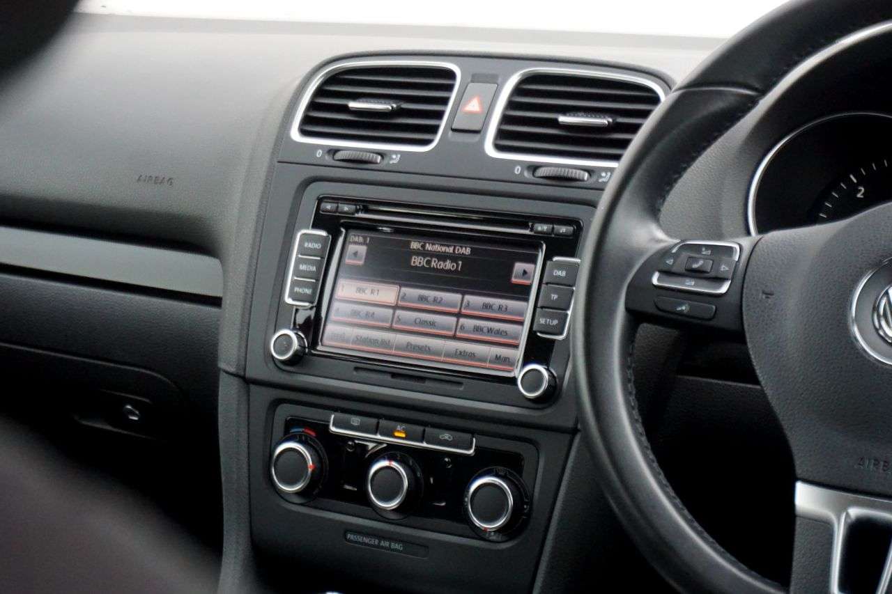 2011 VOLKSWAGEN GOLF 2011 VOLKSWAGEN GOLF