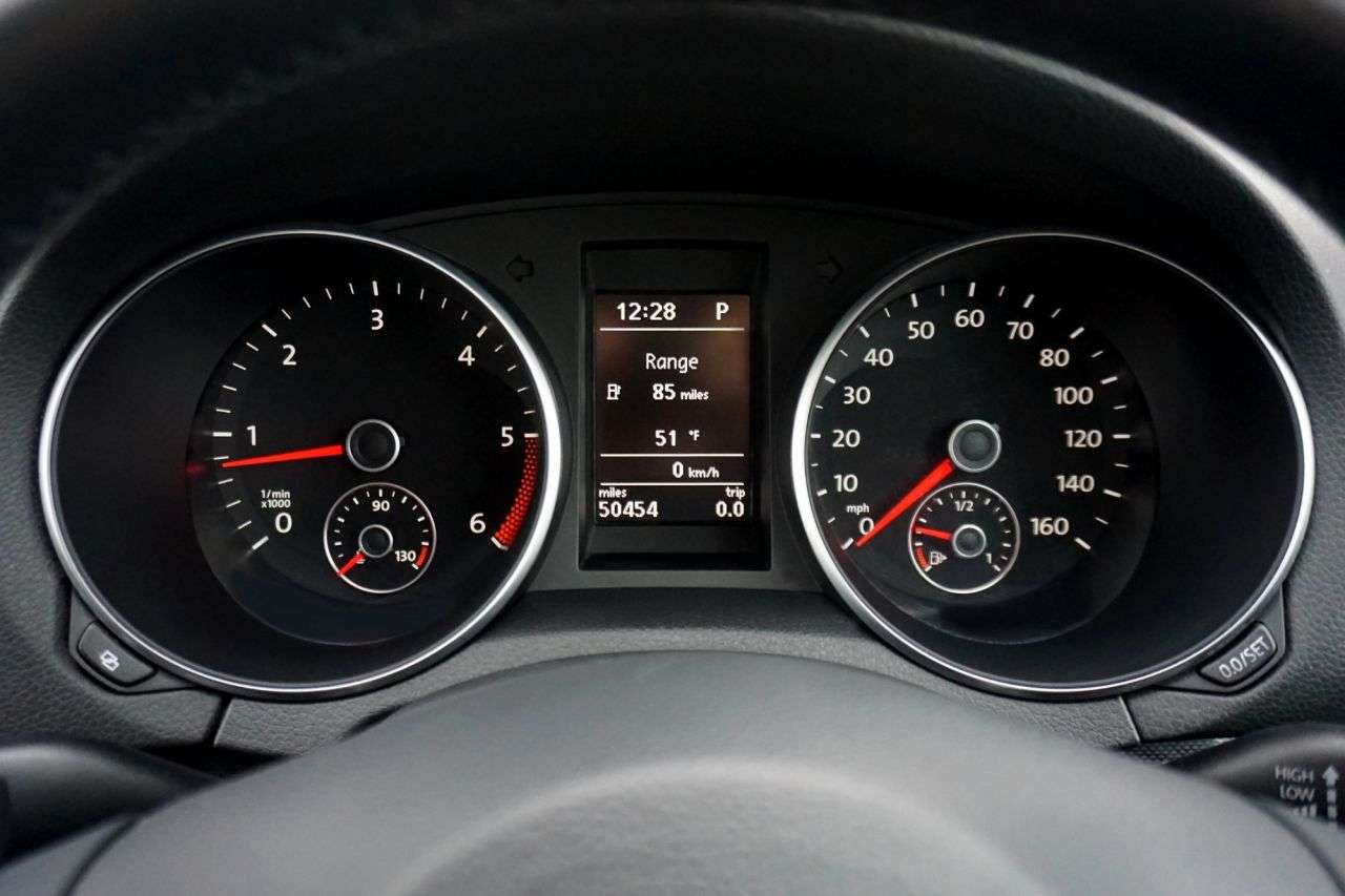 2011 VOLKSWAGEN GOLF 2011 VOLKSWAGEN GOLF