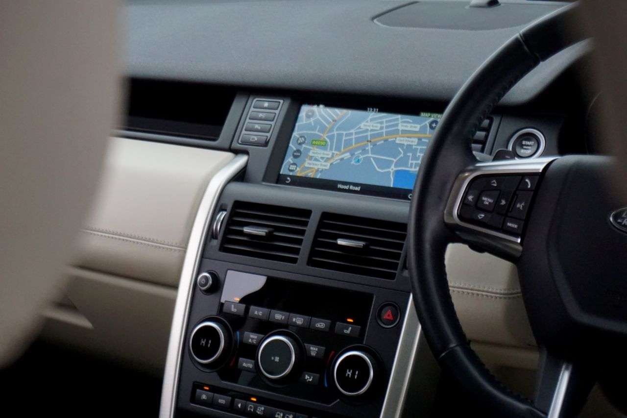 2015 LAND ROVER DISCOVERY SPORT 2015 LAND ROVER DISCOVERY SPORT