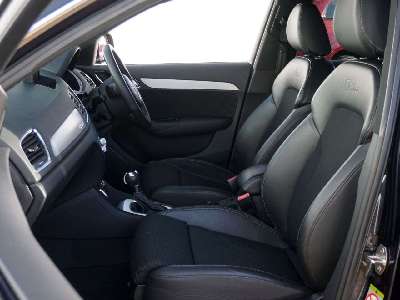 2013 AUDI Q3 2013 AUDI Q3