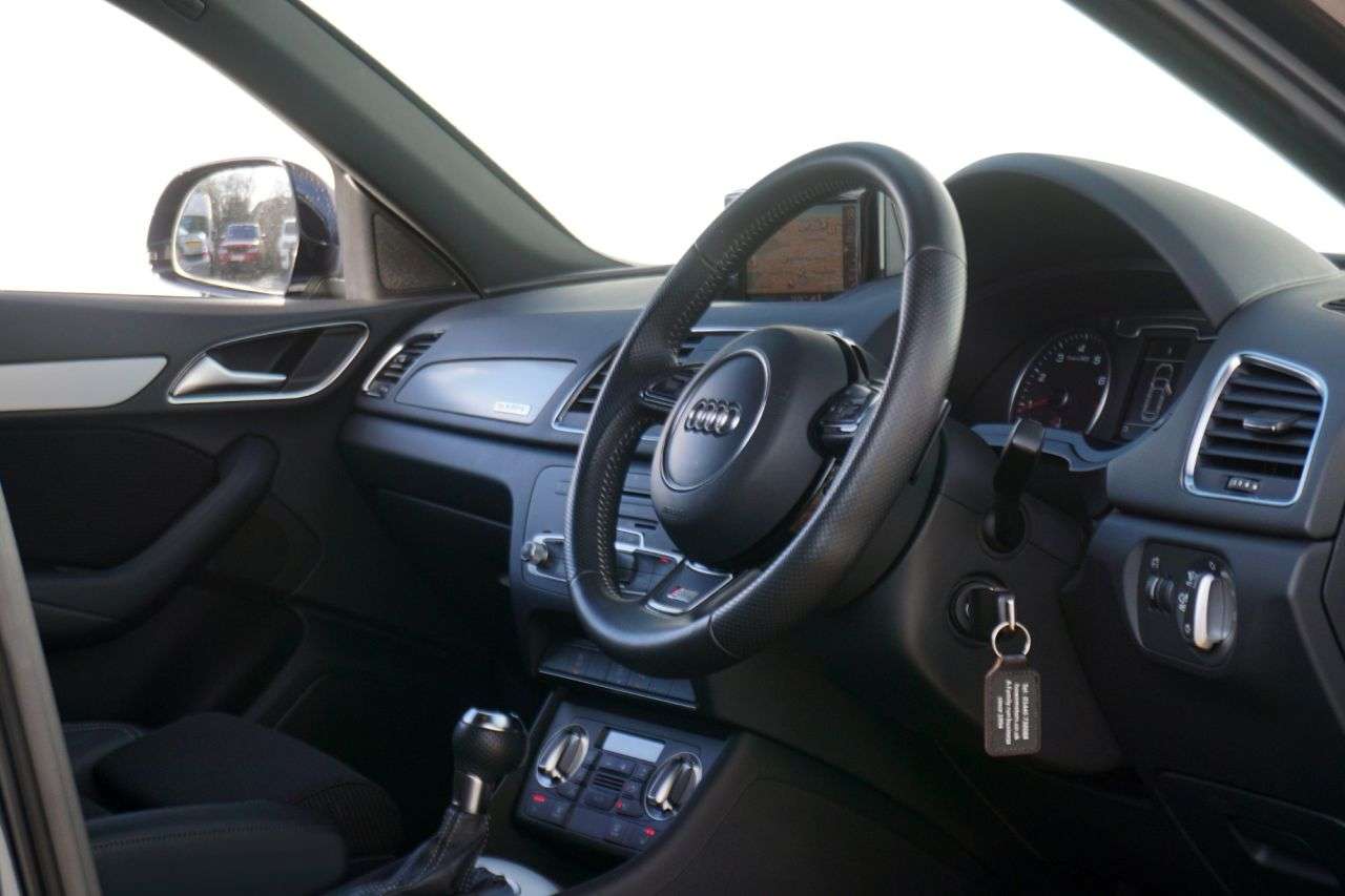 2013 AUDI Q3 2013 AUDI Q3