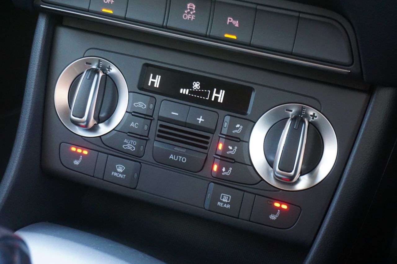 2013 AUDI Q3 2013 AUDI Q3