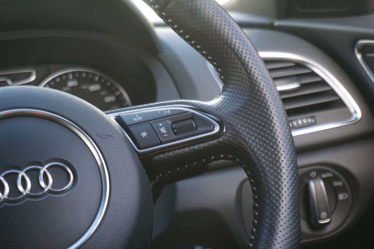 2013 AUDI Q3 2013 AUDI Q3