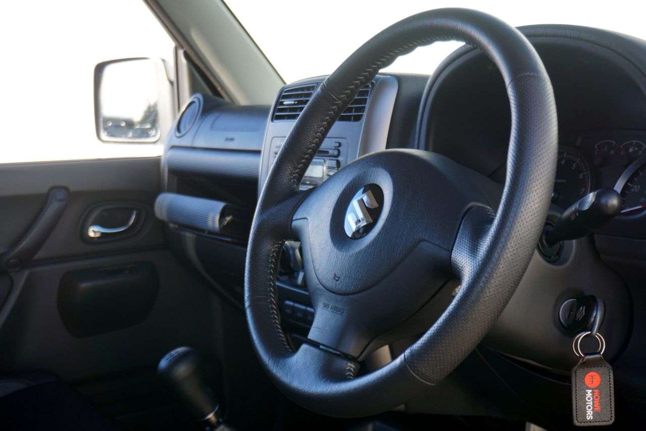 2012 SUZUKI JIMNY 2012 SUZUKI JIMNY