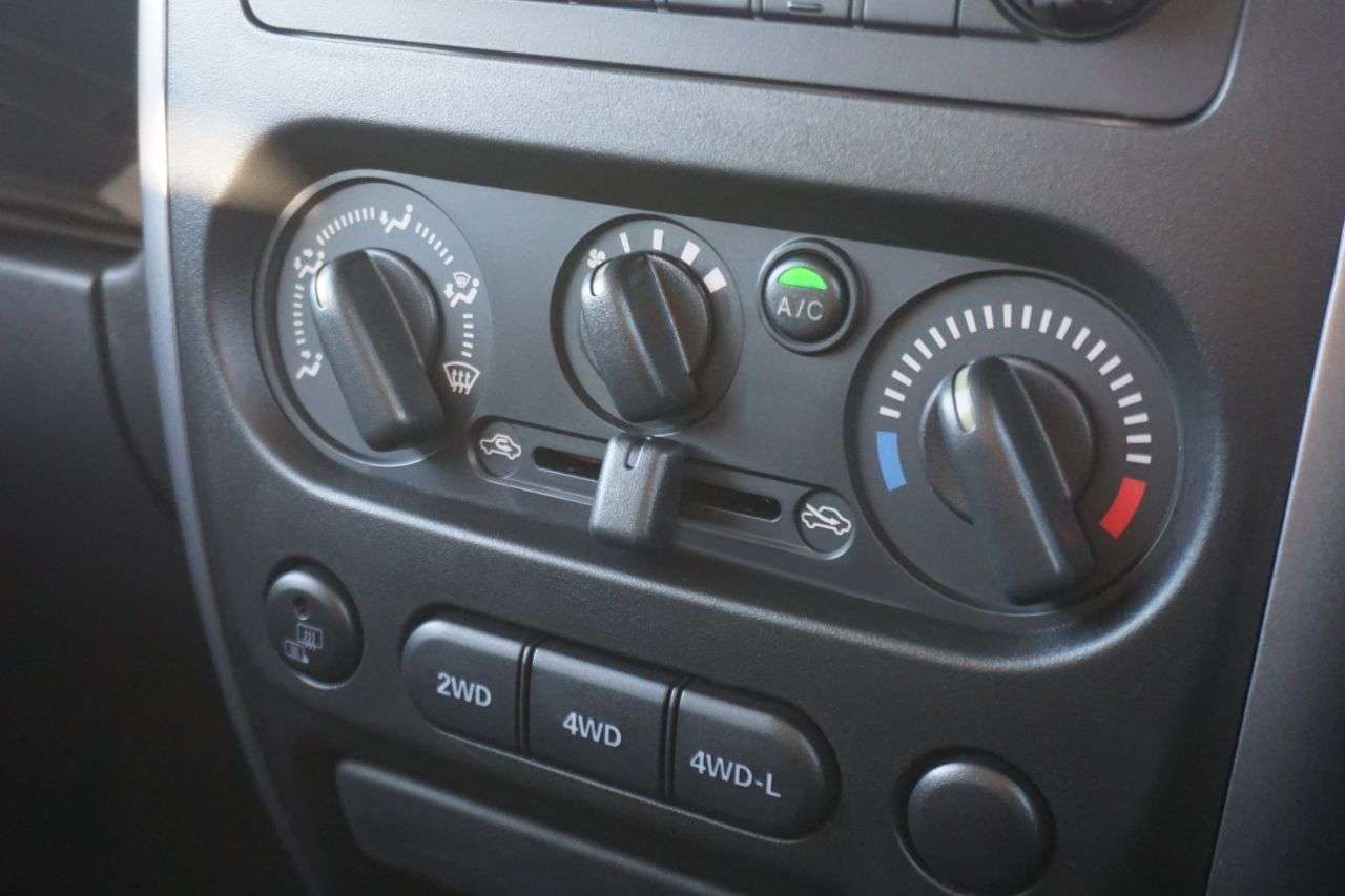 2012 SUZUKI JIMNY 2012 SUZUKI JIMNY