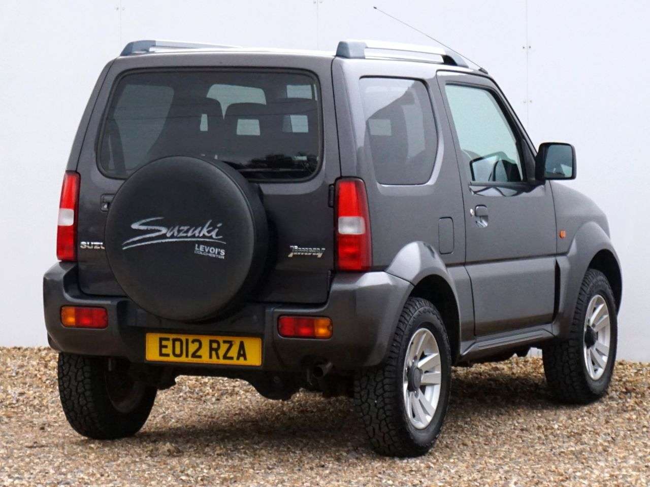 2012 SUZUKI JIMNY 2012 SUZUKI JIMNY