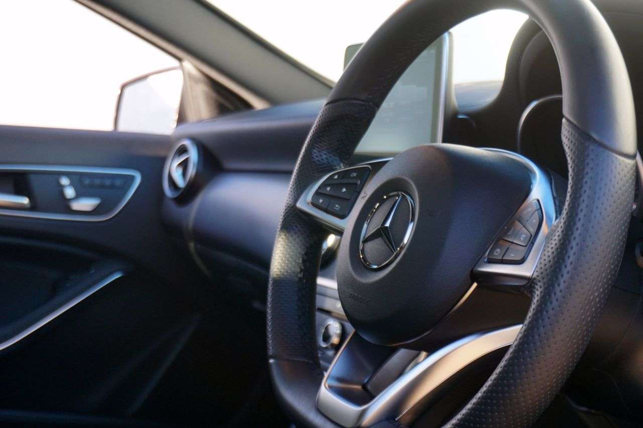 2015 MERCEDES-BENZ A-CLASS 2015 MERCEDES-BENZ A-CLASS