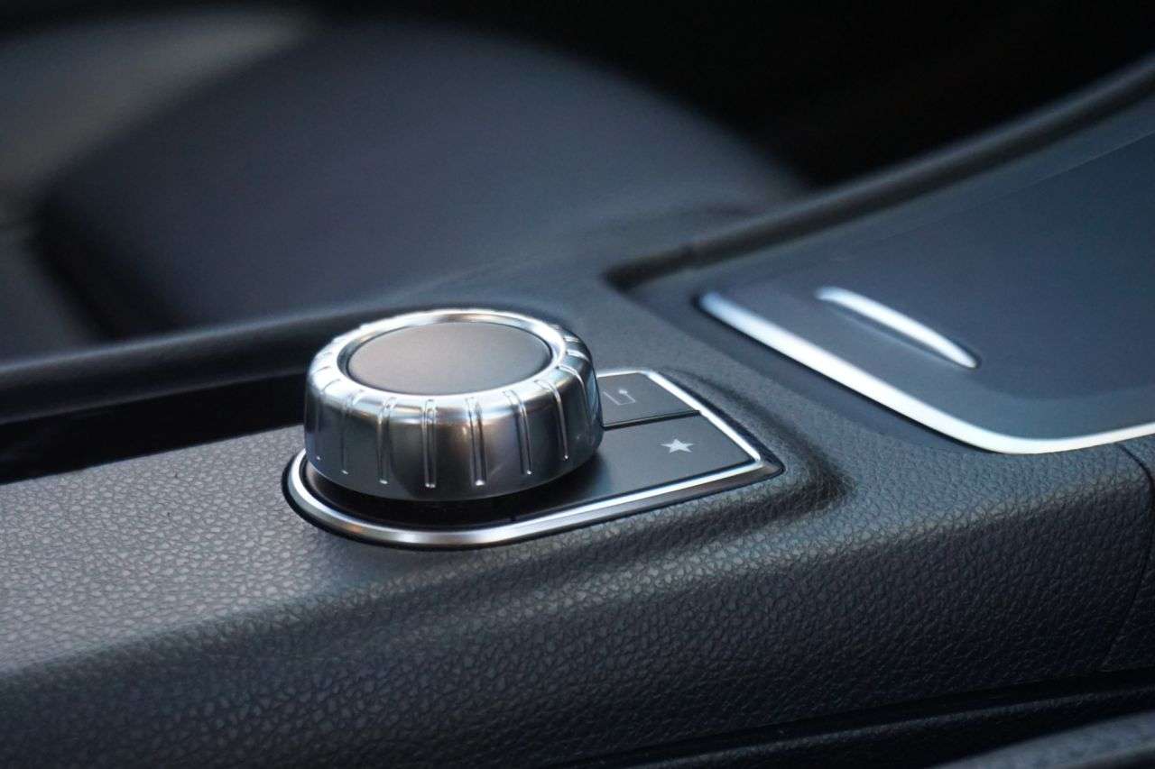 2015 MERCEDES-BENZ A-CLASS 2015 MERCEDES-BENZ A-CLASS