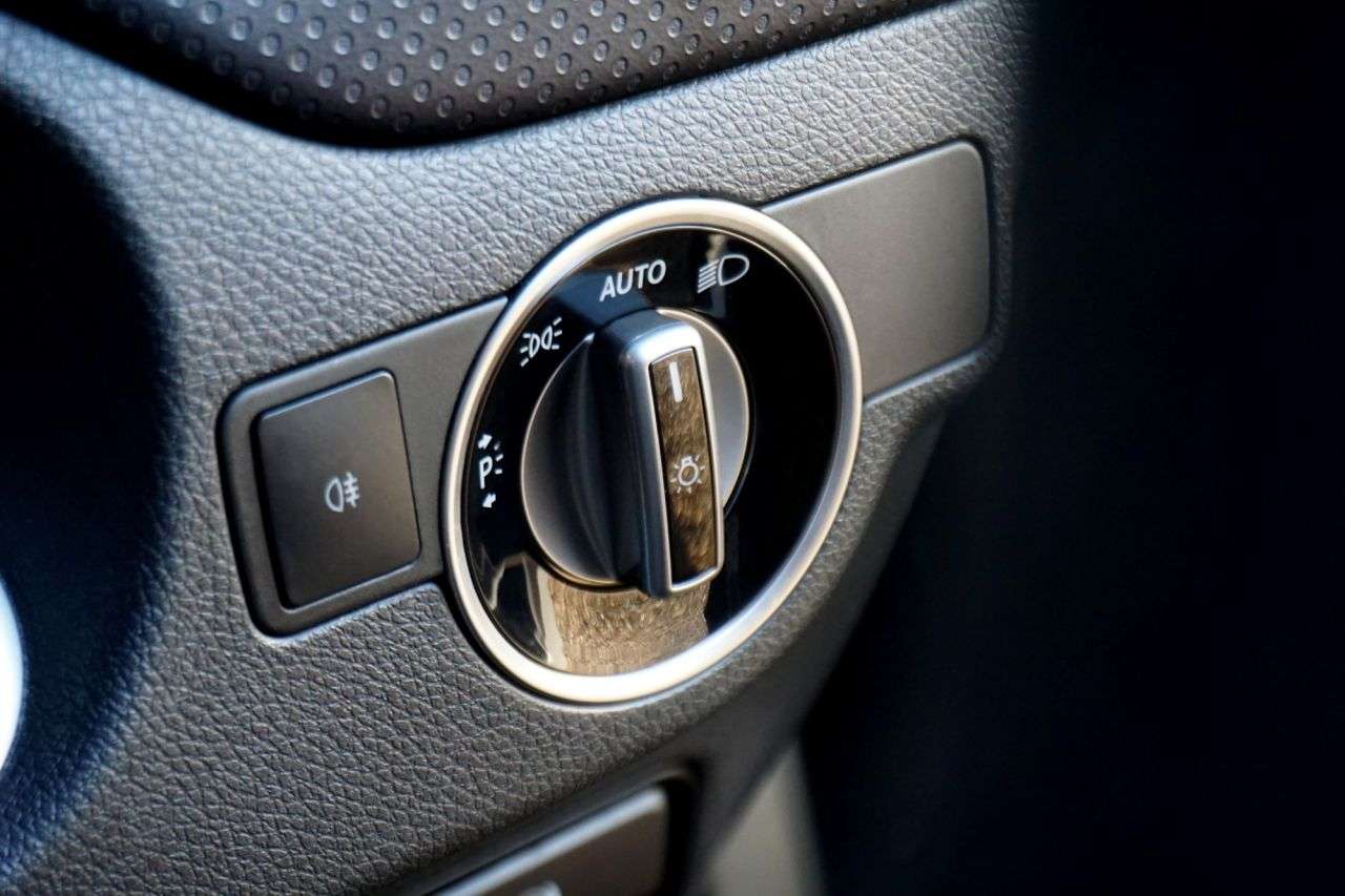 2015 MERCEDES-BENZ A-CLASS 2015 MERCEDES-BENZ A-CLASS