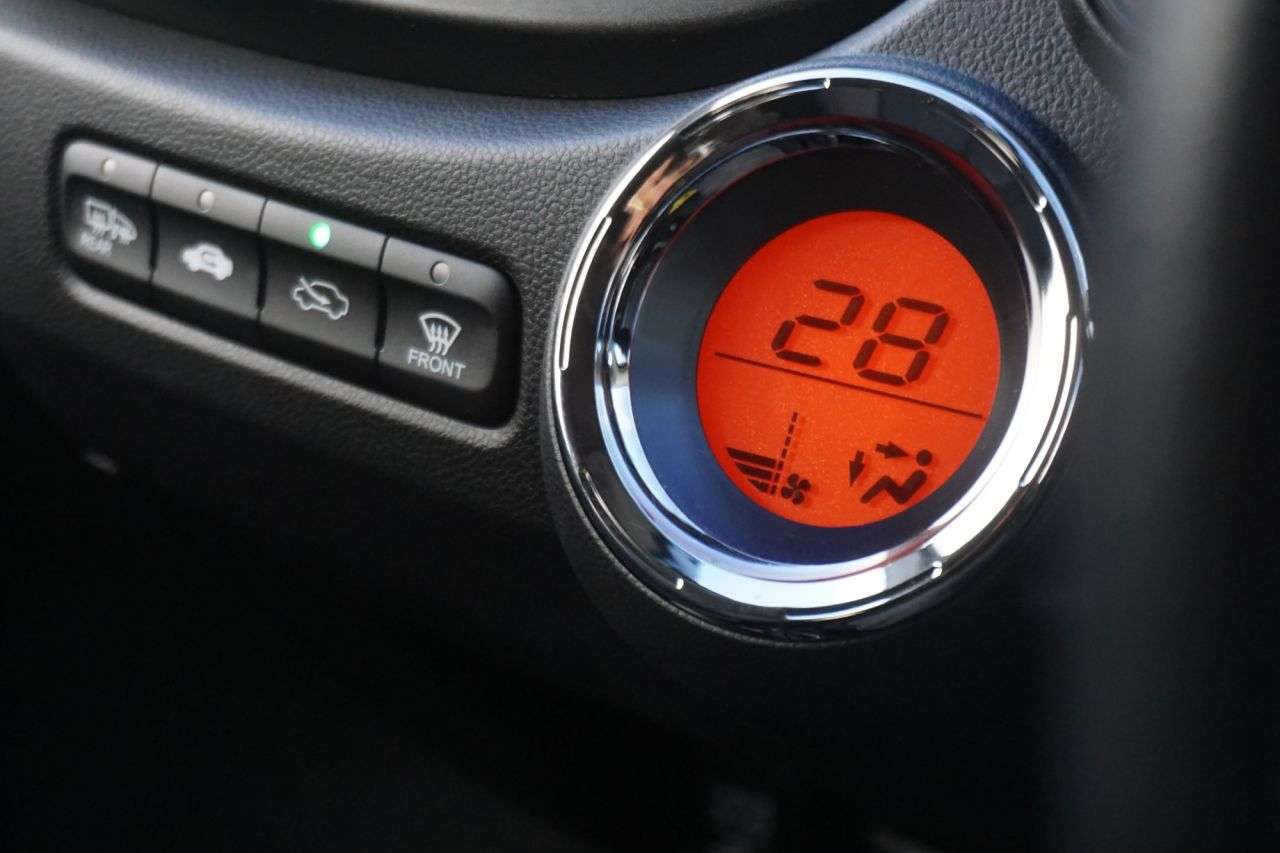 2012 HONDA JAZZ 2012 HONDA JAZZ