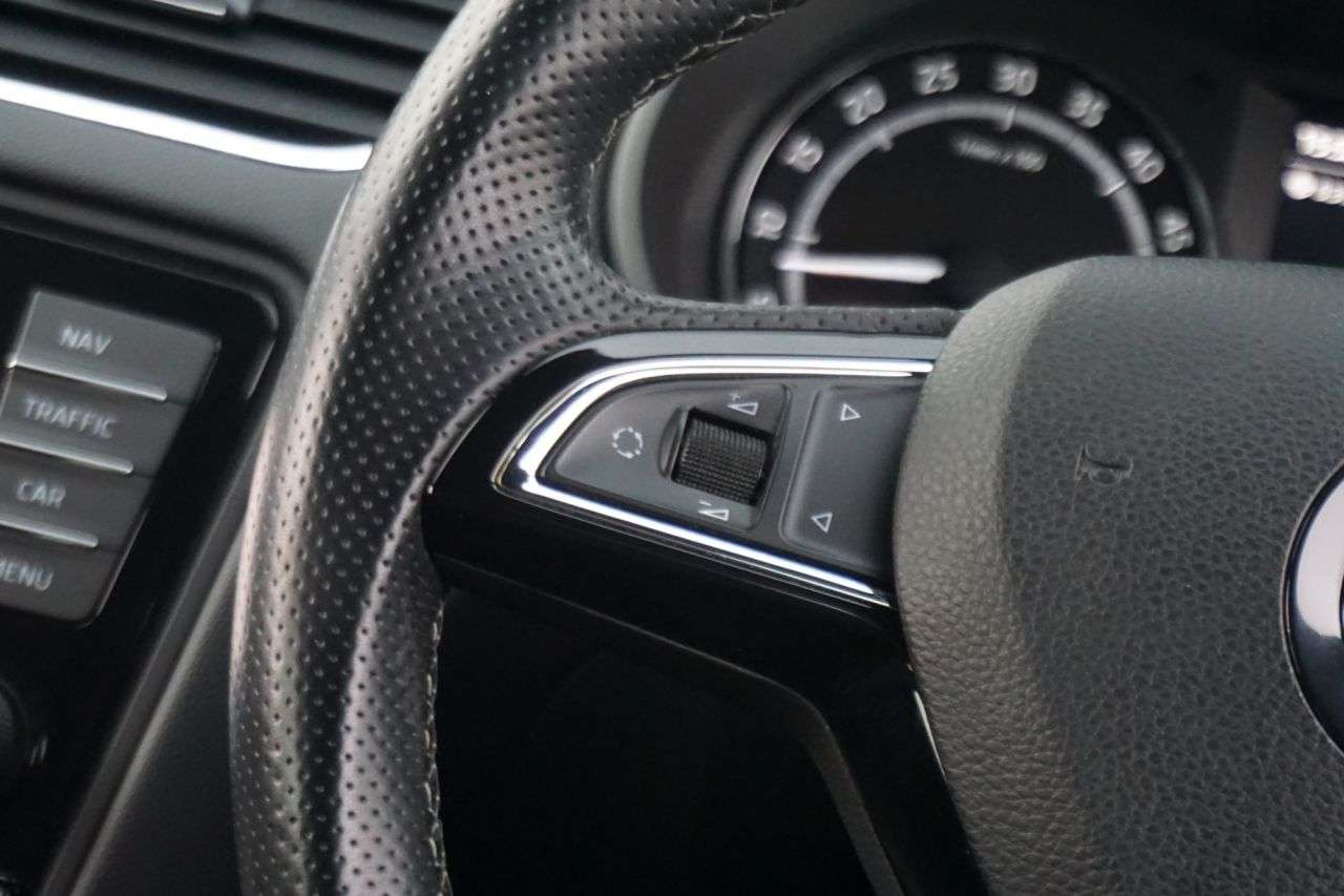 2014 SKODA OCTAVIA 2014 SKODA OCTAVIA