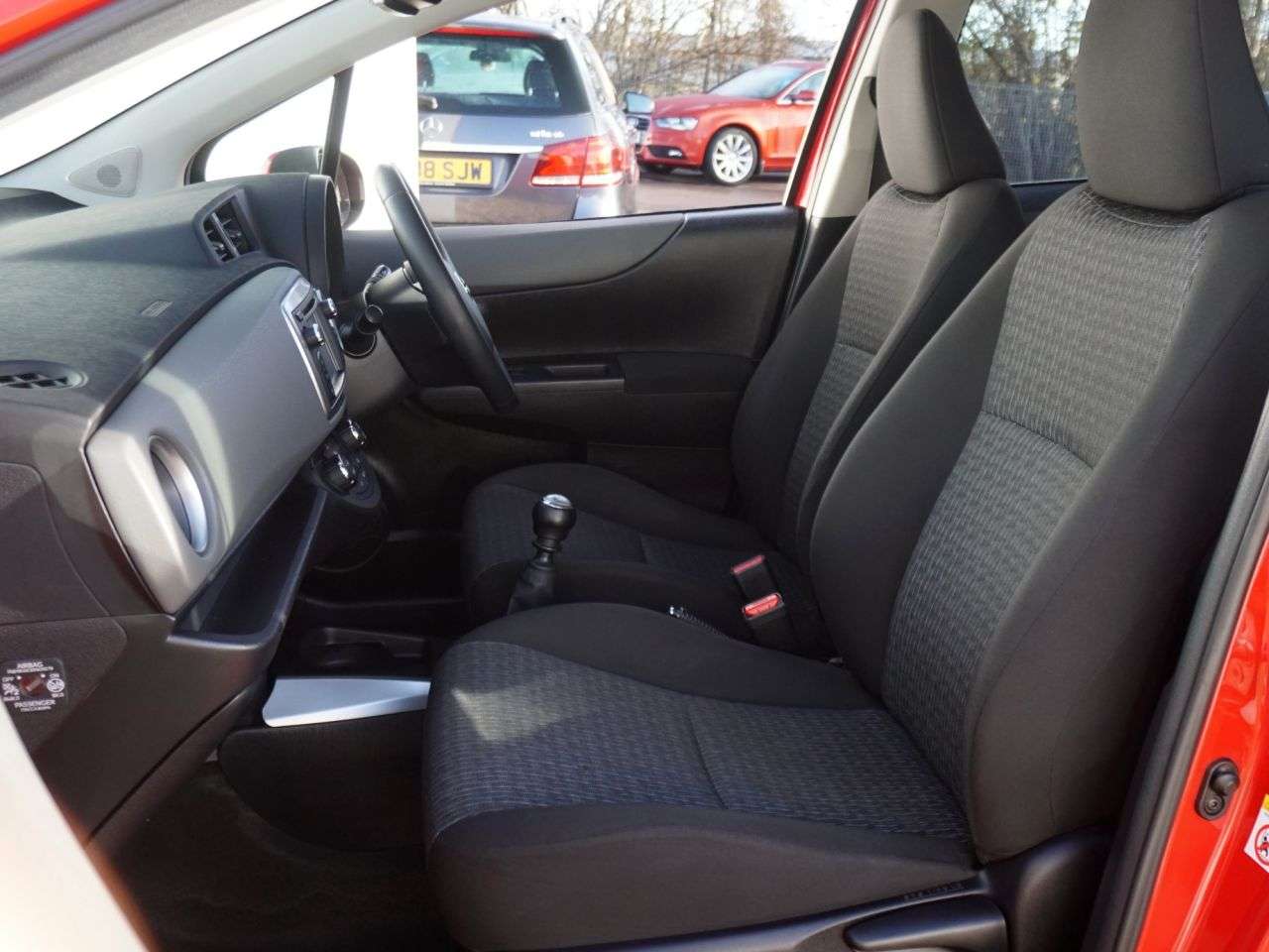 2014 TOYOTA YARIS 2014 TOYOTA YARIS