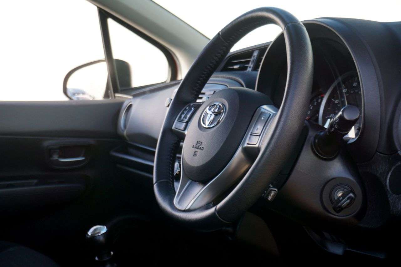 2014 TOYOTA YARIS 2014 TOYOTA YARIS