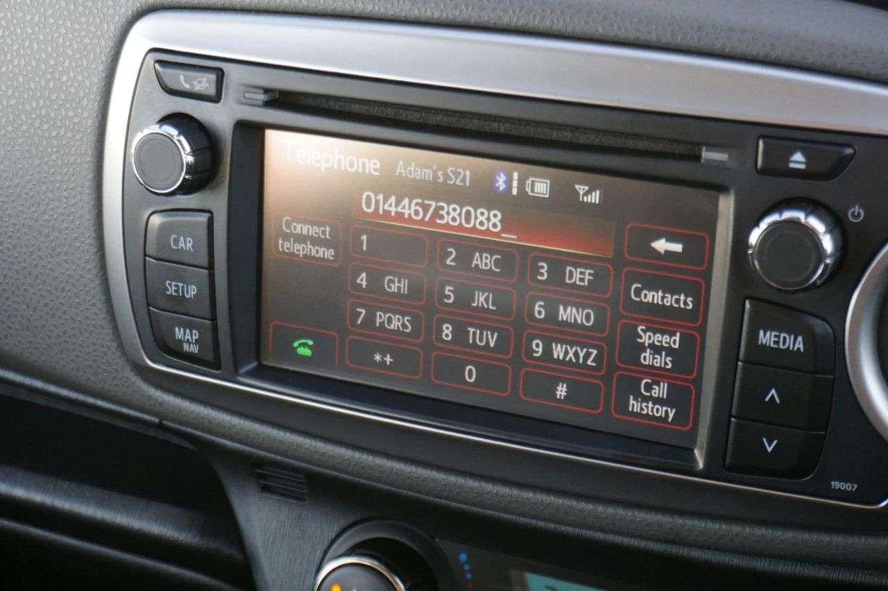 2014 TOYOTA YARIS 2014 TOYOTA YARIS