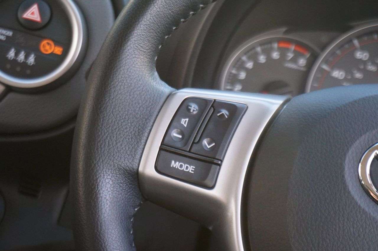 2014 TOYOTA YARIS 2014 TOYOTA YARIS