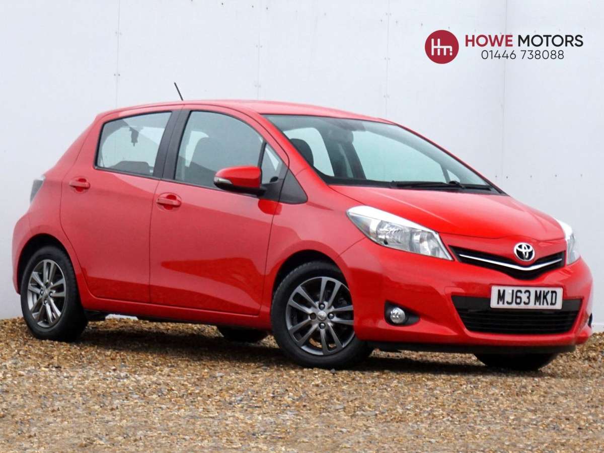 Check out this Toyota Yaris 2014 Petrol Manual