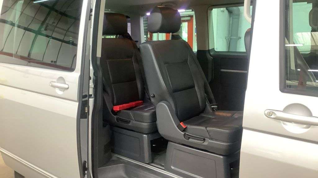 2013 VOLKSWAGEN CARAVELLE 2013 VOLKSWAGEN CARAVELLE