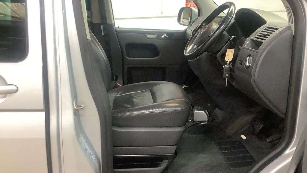 2013 VOLKSWAGEN CARAVELLE 2013 VOLKSWAGEN CARAVELLE