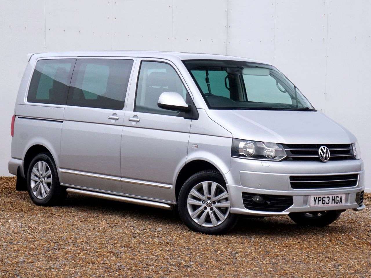 A 2013 VOLKSWAGEN CARAVELLE 2.0 BiTDI WAV BlueMotion Tech Executive MPV Diesel DSG 4Motion Transporter A 2013 VOLKSWAGEN CARAVELLE 2.0 BiTDI WAV BlueMotion Tech Executive MPV Diesel DSG 4Motion Transporter